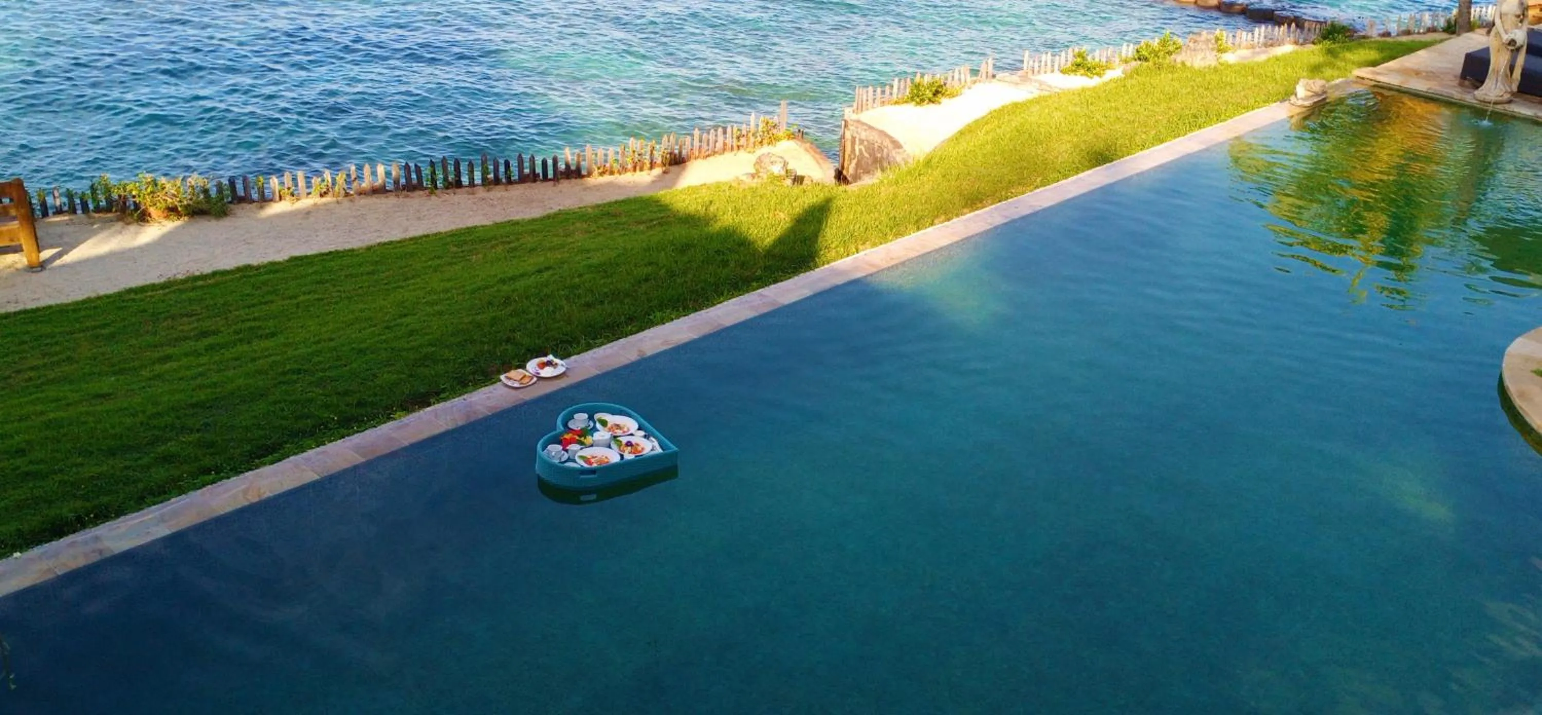 Sea Breeze Candidasa