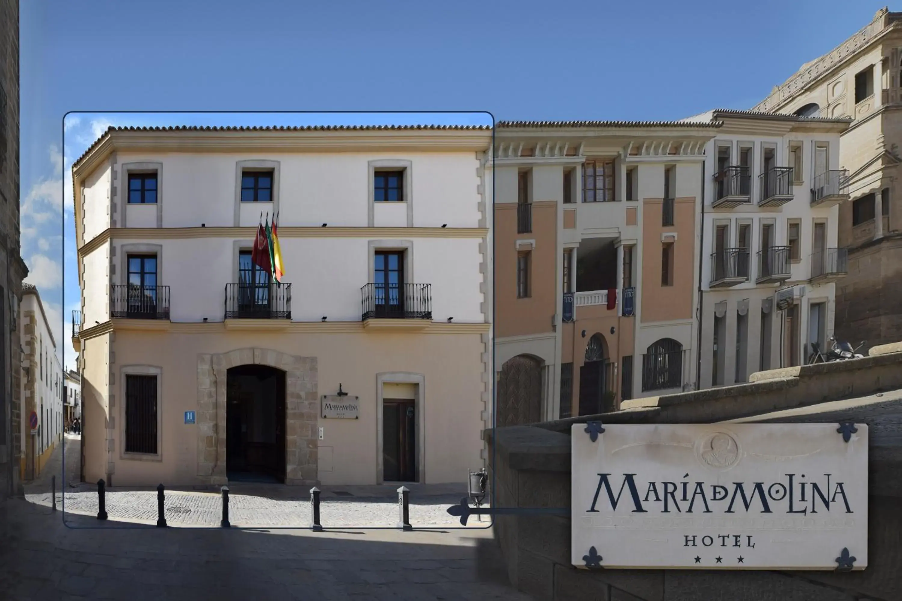 Property building in Hotel María de Molina Property building in Hotel María de Molina