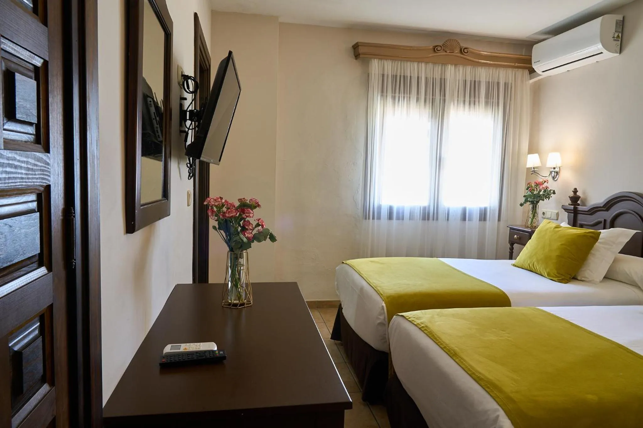 Decorative detail, Bed in Hotel María de Molina