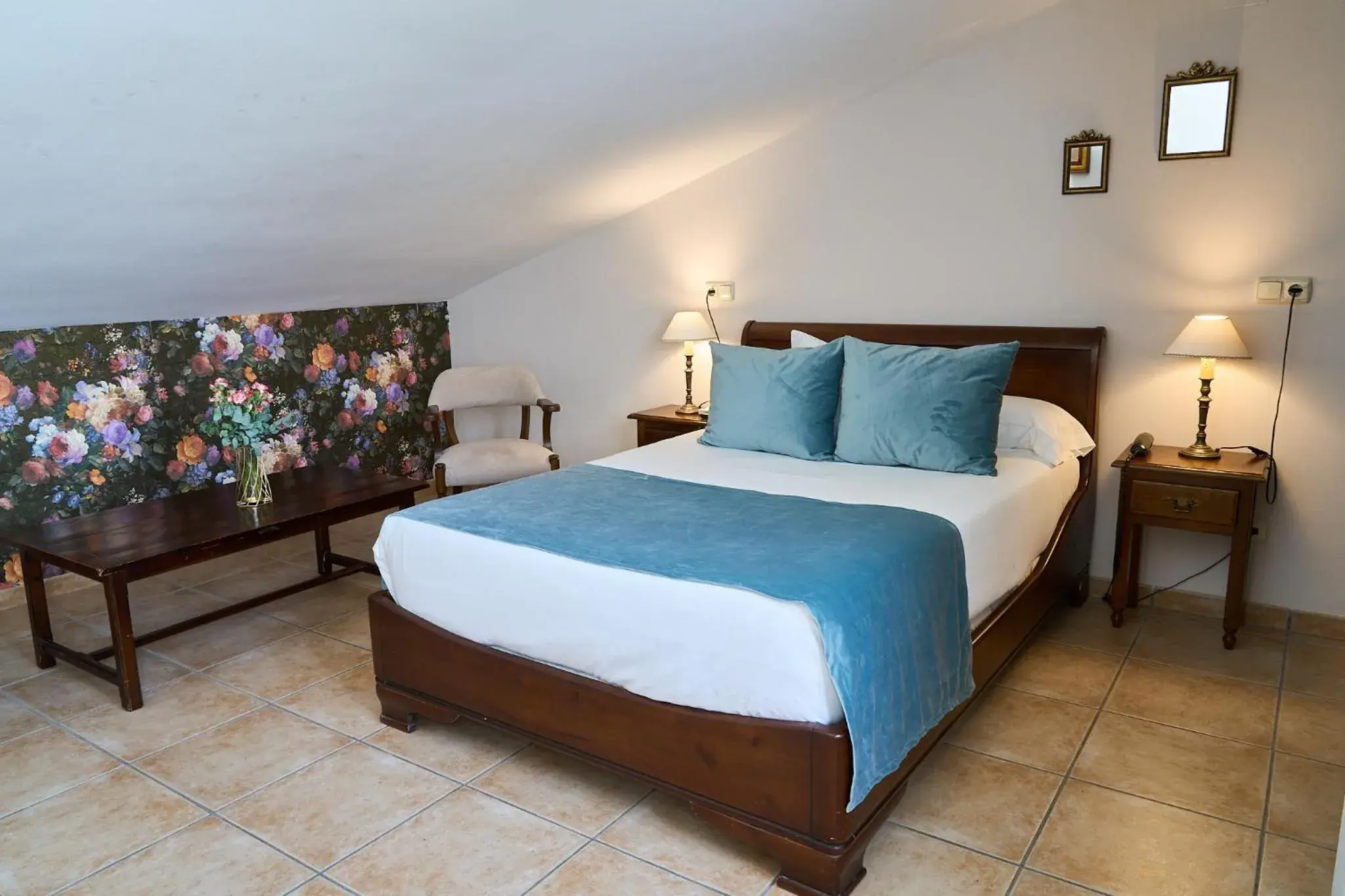 Decorative detail, Bed in Hotel María de Molina Decorative detail, Bed in Hotel María de Molina