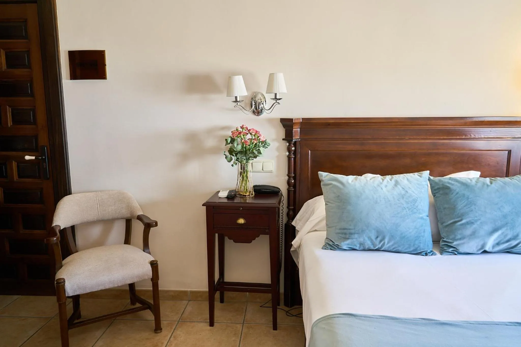 Decorative detail, Bed in Hotel María de Molina
