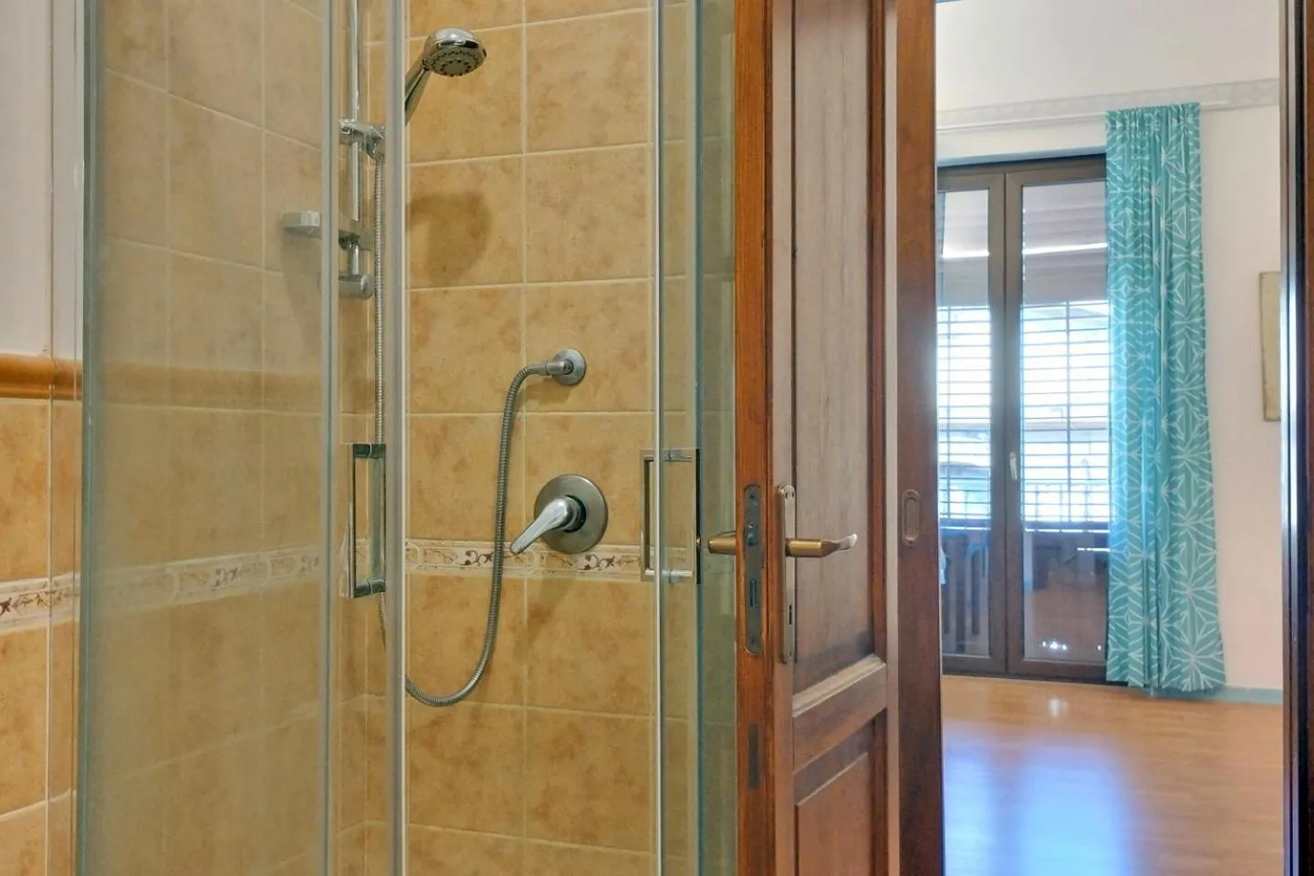 Shower in Porta Carini Residence