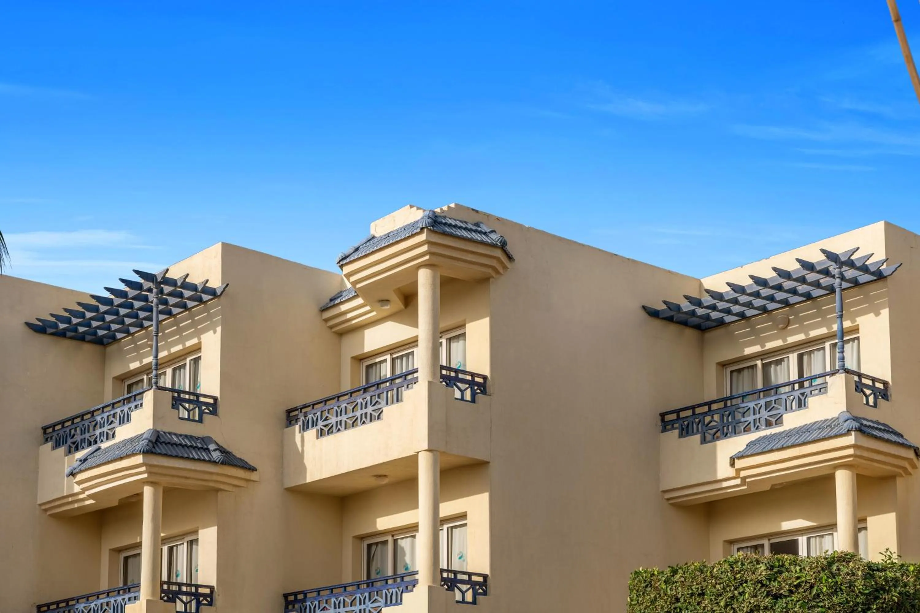 Property building in Grand Oasis Resort