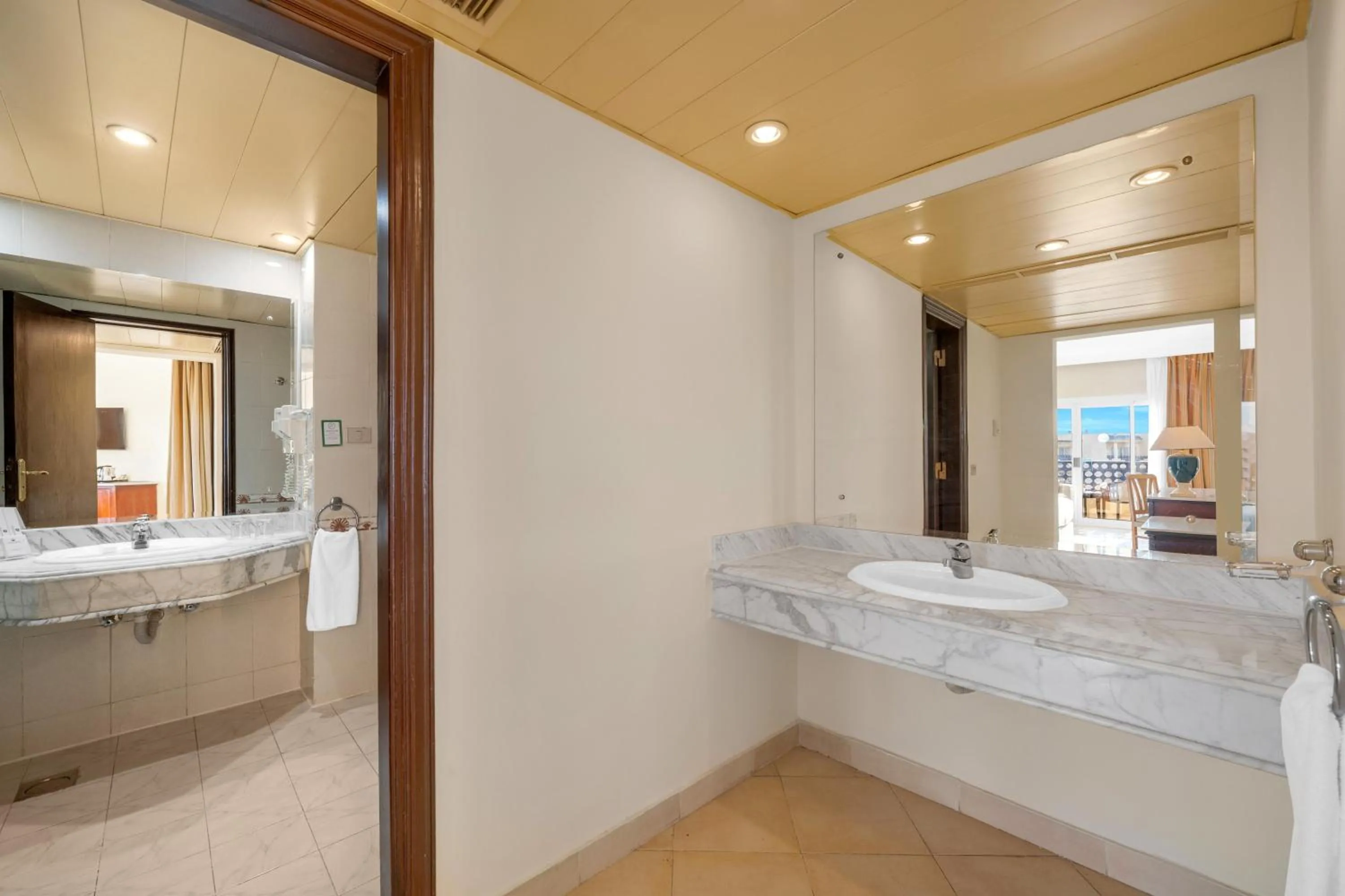 Bathroom in Grand Oasis Resort