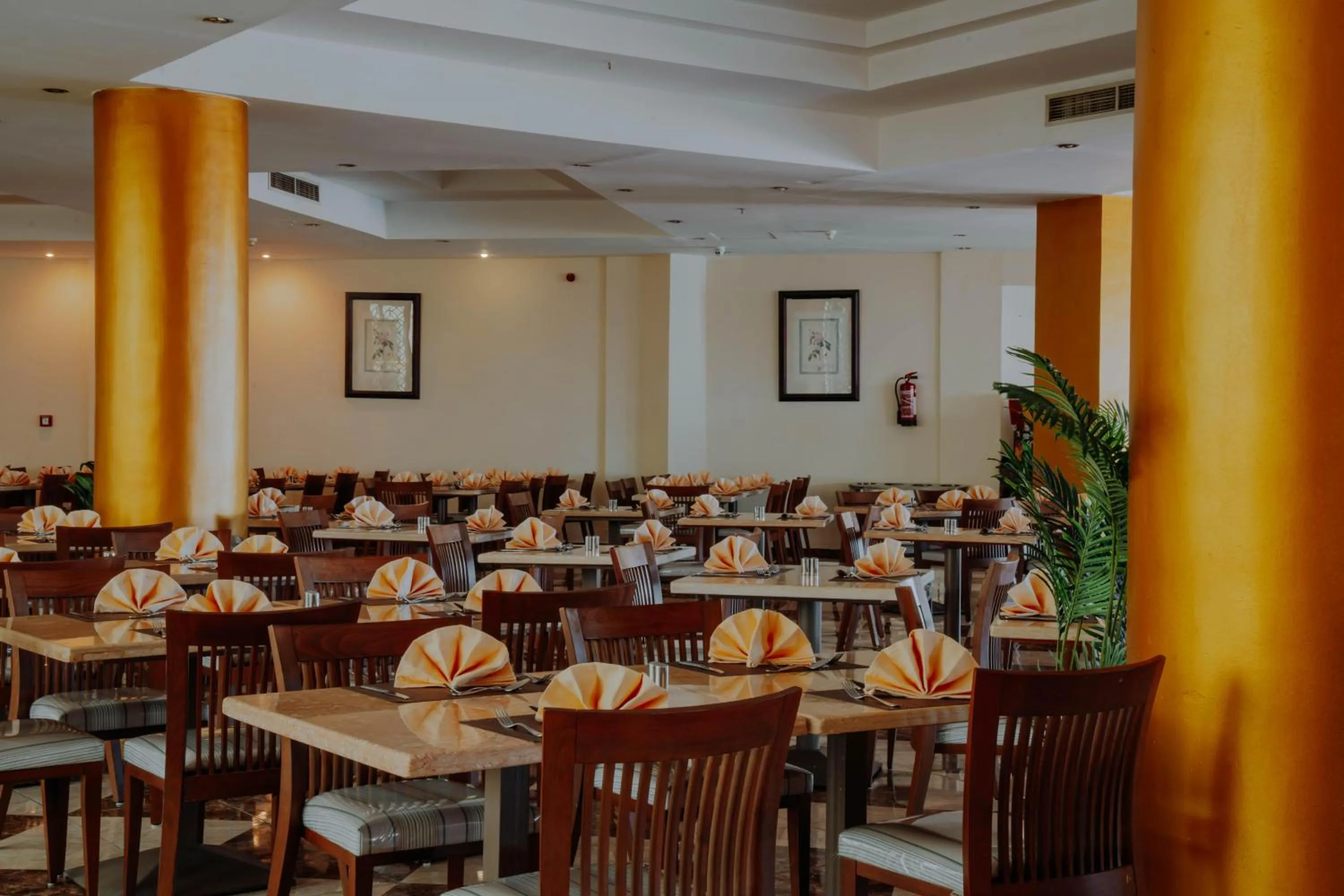 Restaurant/places to eat in Grand Oasis Resort