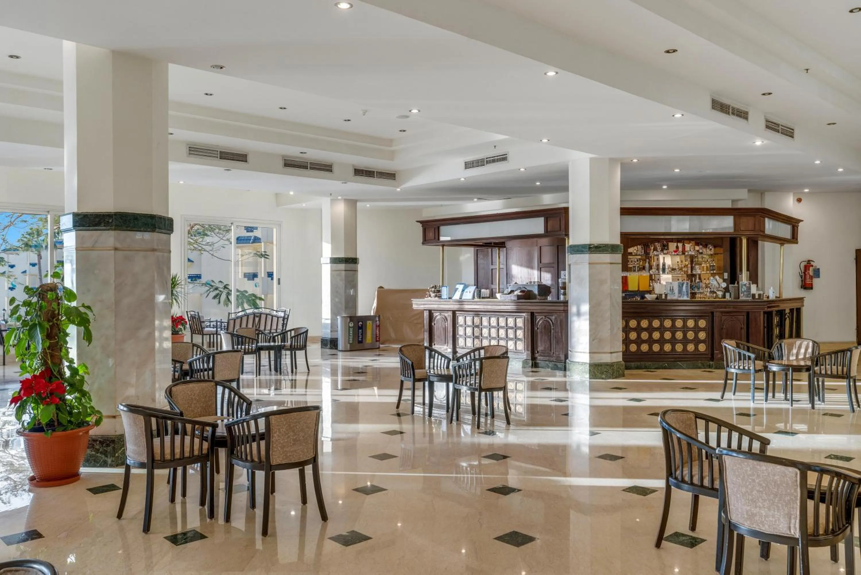 Lounge or bar in Grand Oasis Resort