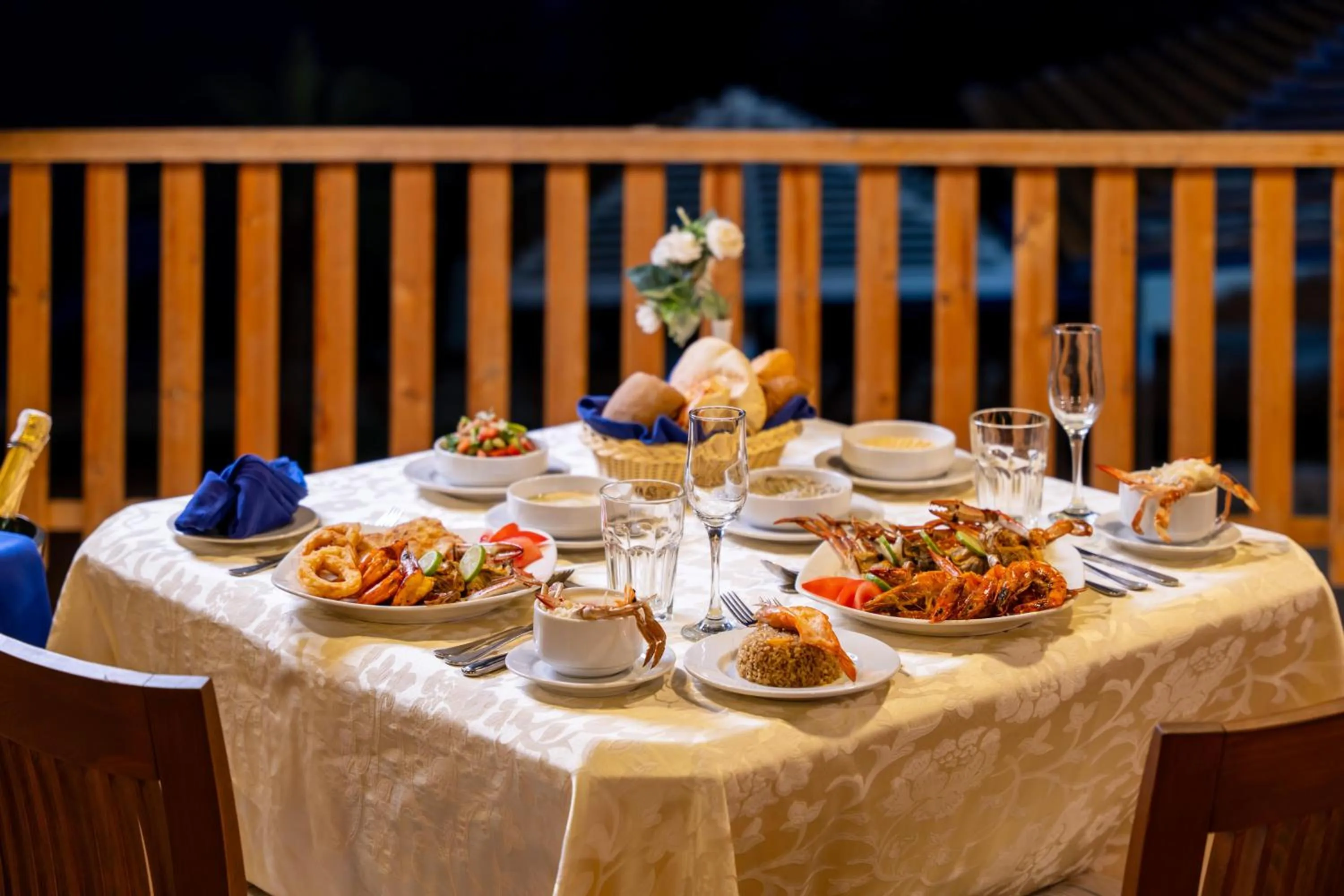 Restaurant/places to eat in Grand Oasis Resort