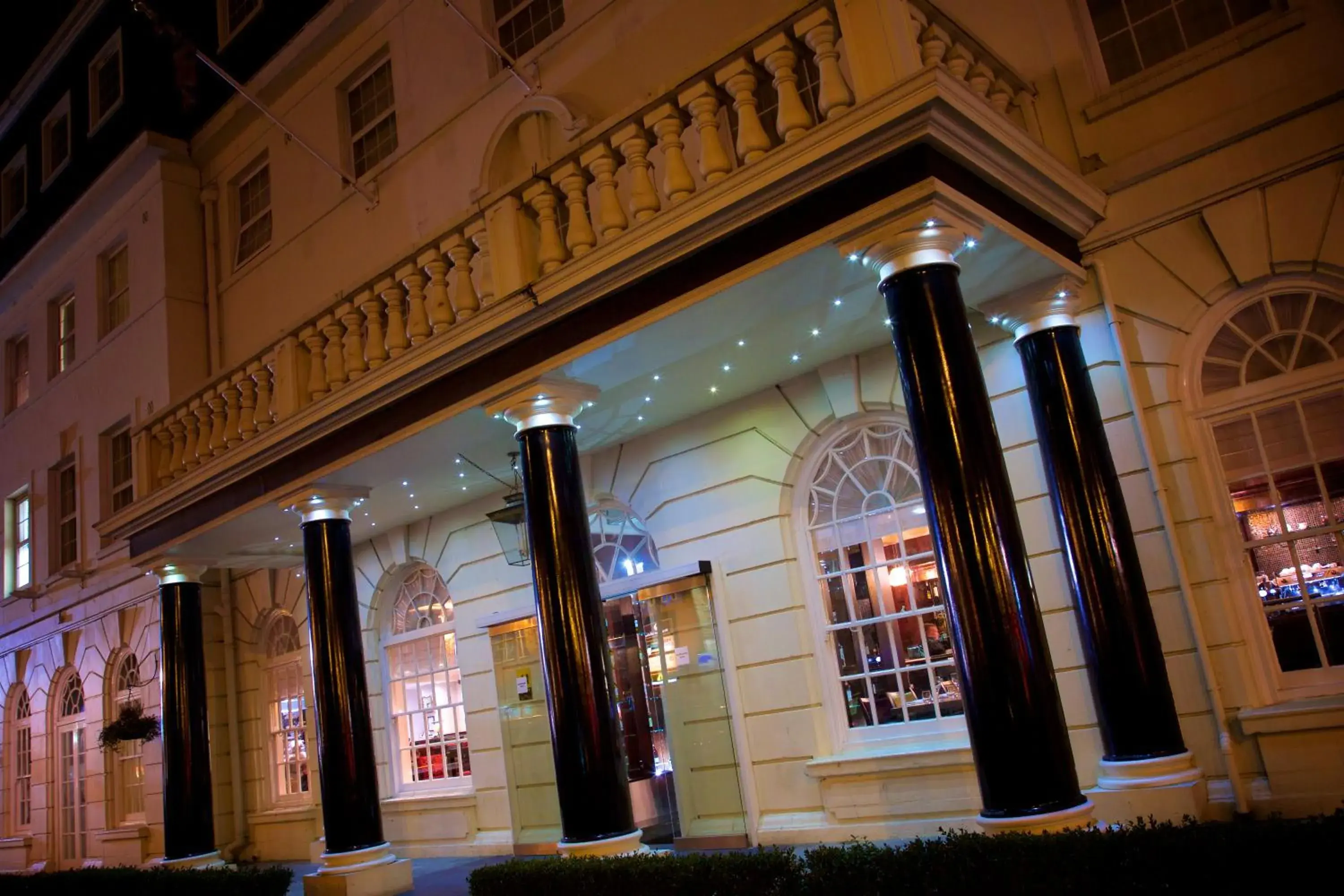 Facade/entrance in London Croydon Aerodrome Hotel, BW Signature Collection Facade/entrance in London Croydon Aerodrome Hotel, BW Signature Collection