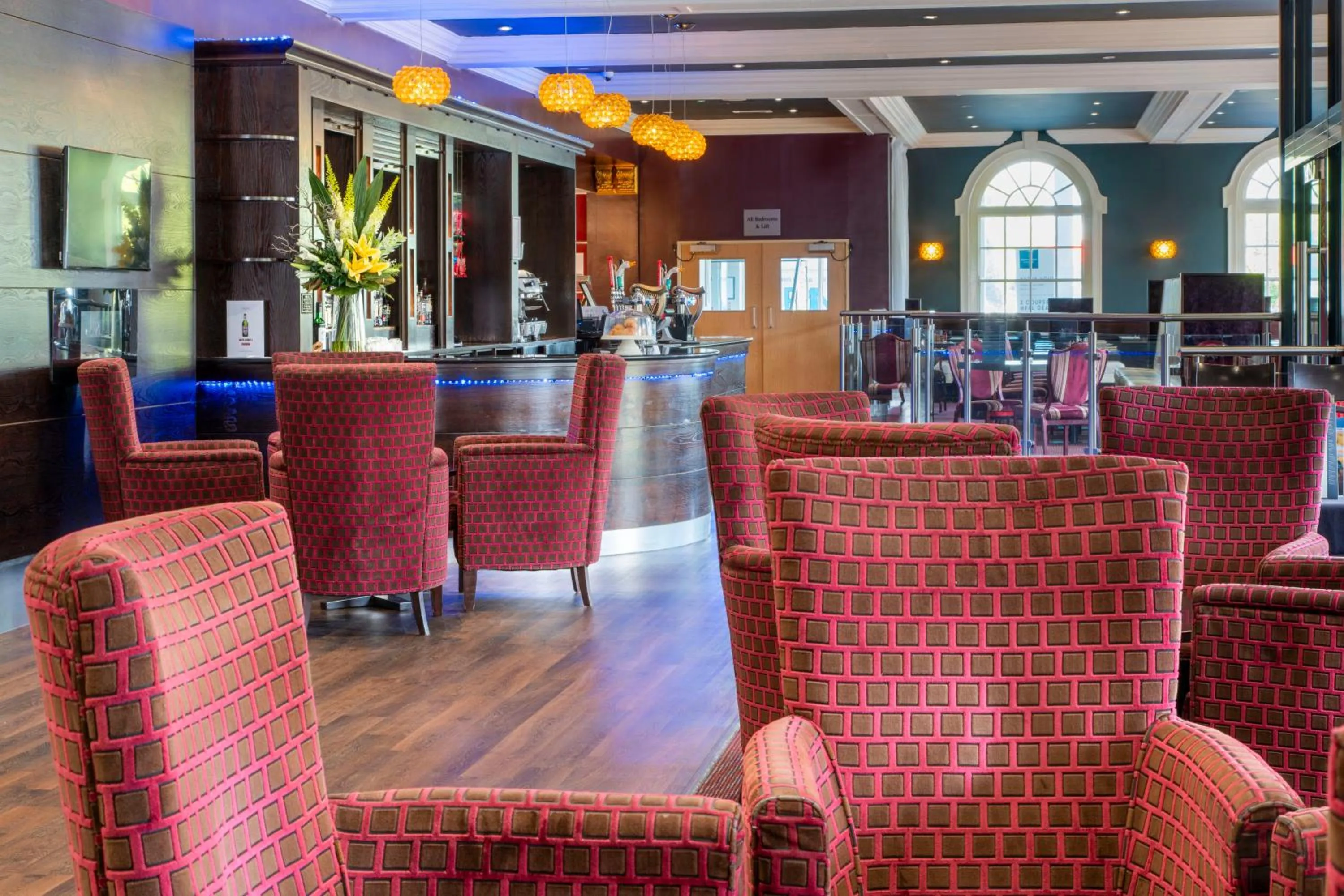 Lounge or bar in London Croydon Aerodrome Hotel, BW Signature Collection