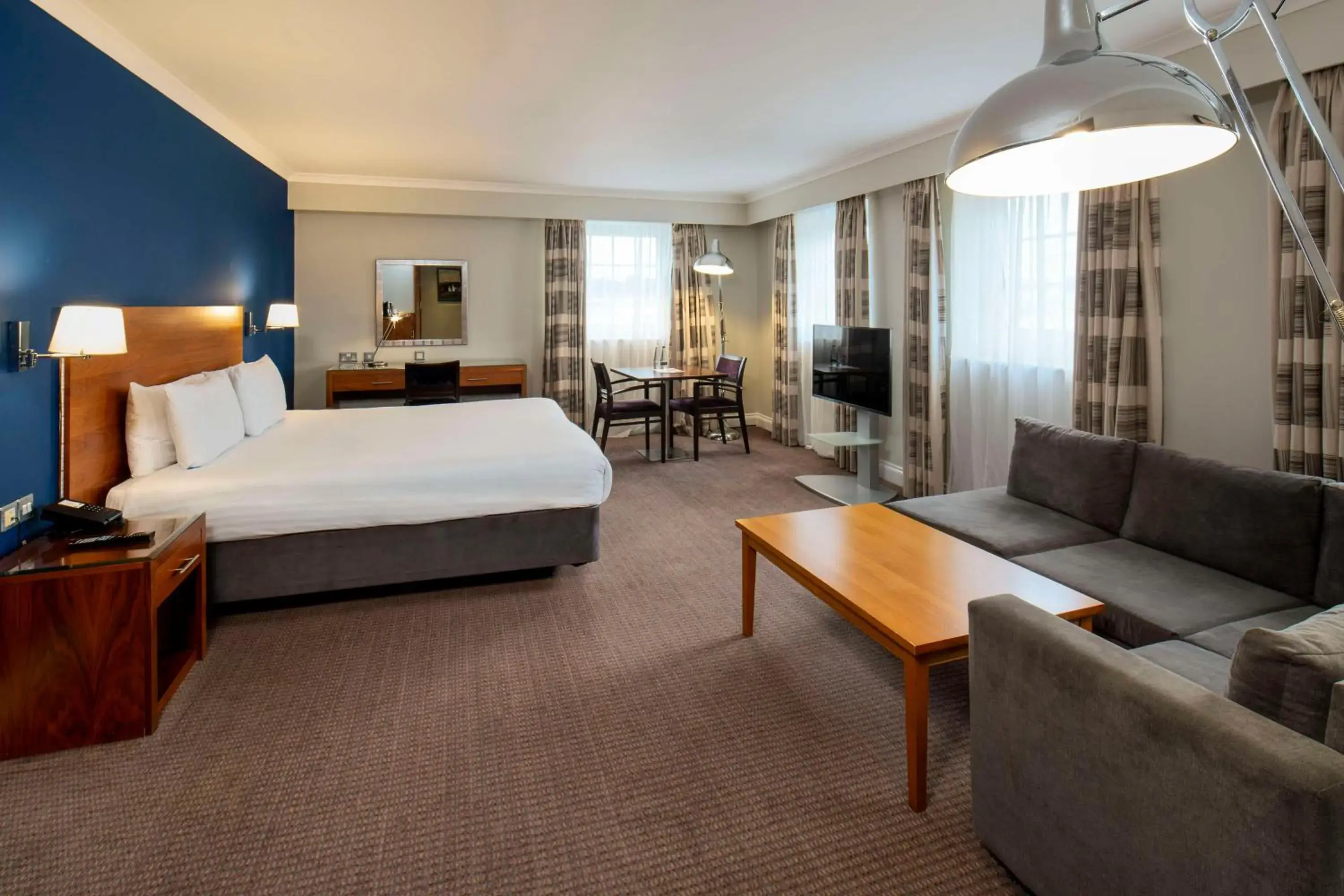 Bedroom, Bed in London Croydon Aerodrome Hotel, BW Signature Collection Bedroom, Bed in London Croydon Aerodrome Hotel, BW Signature Collection