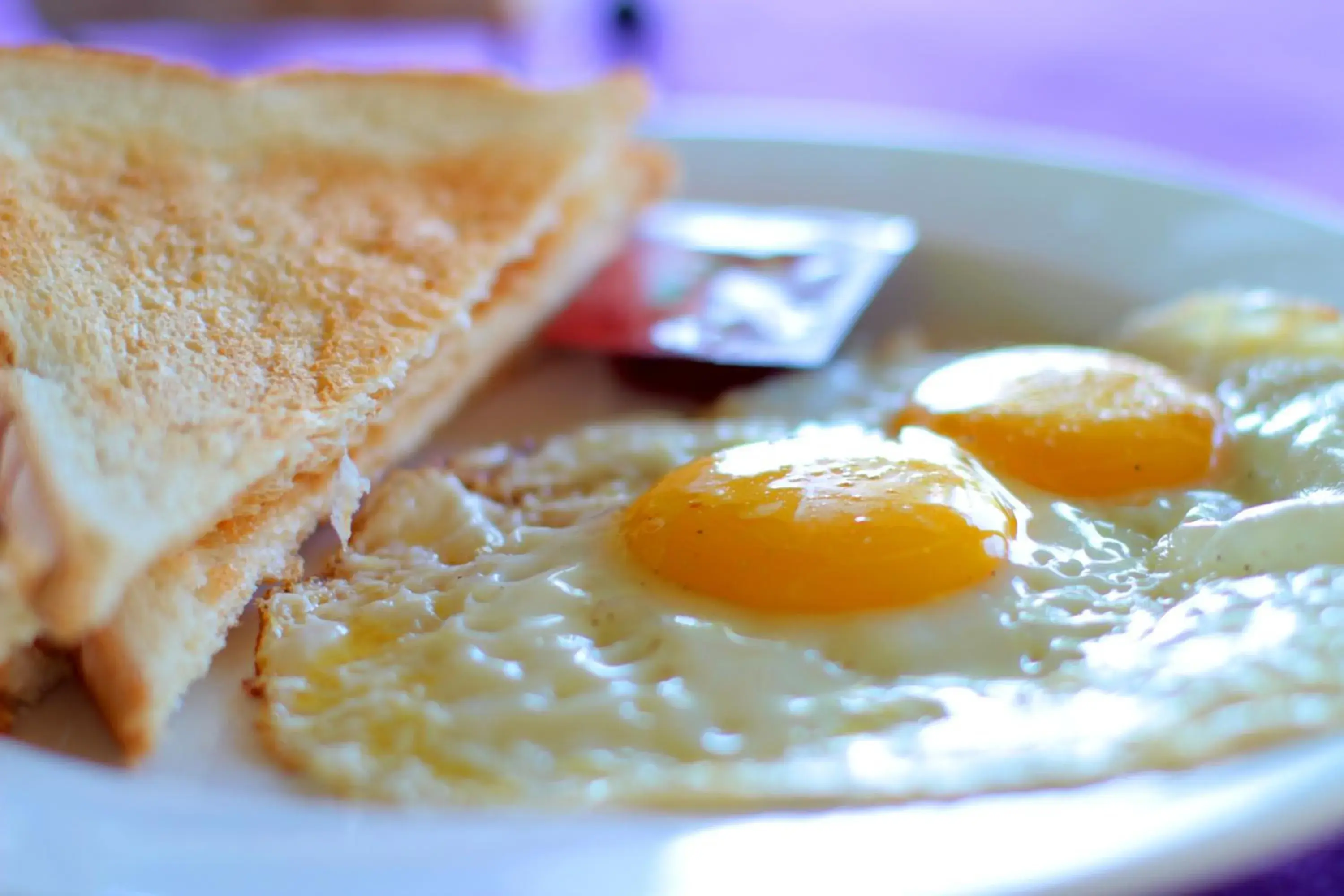 Food and drinks in Crystal Bay Bungalows Food and drinks in Crystal Bay Bungalows