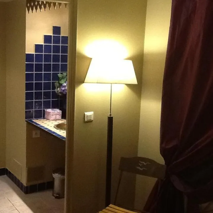 Decorative detail in La Villa Blanche