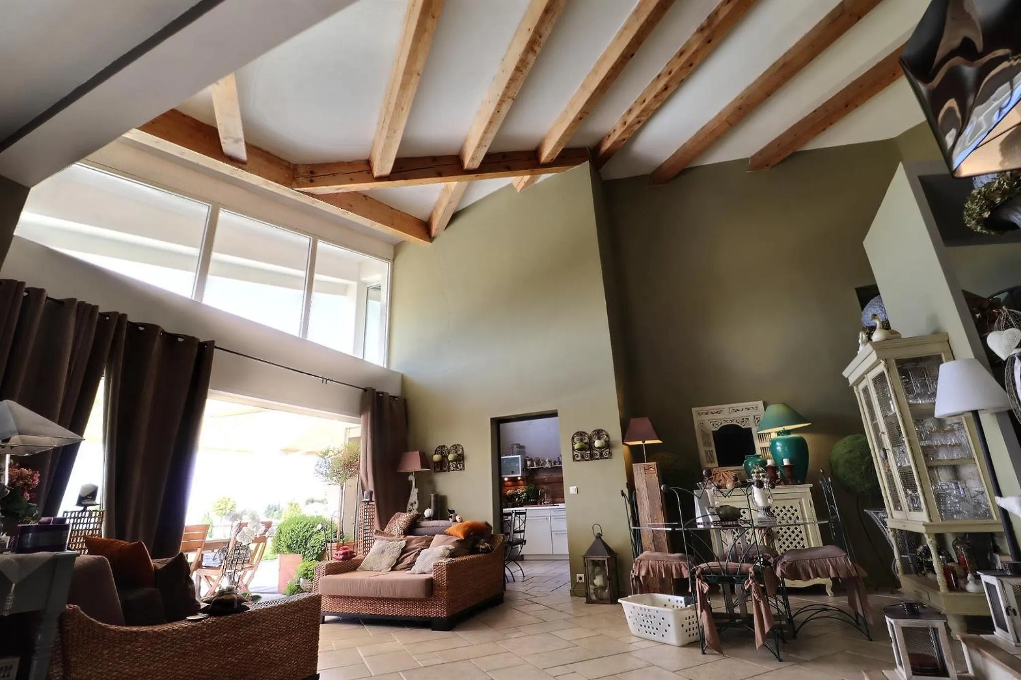 Coffee/tea facilities in La Villa Blanche