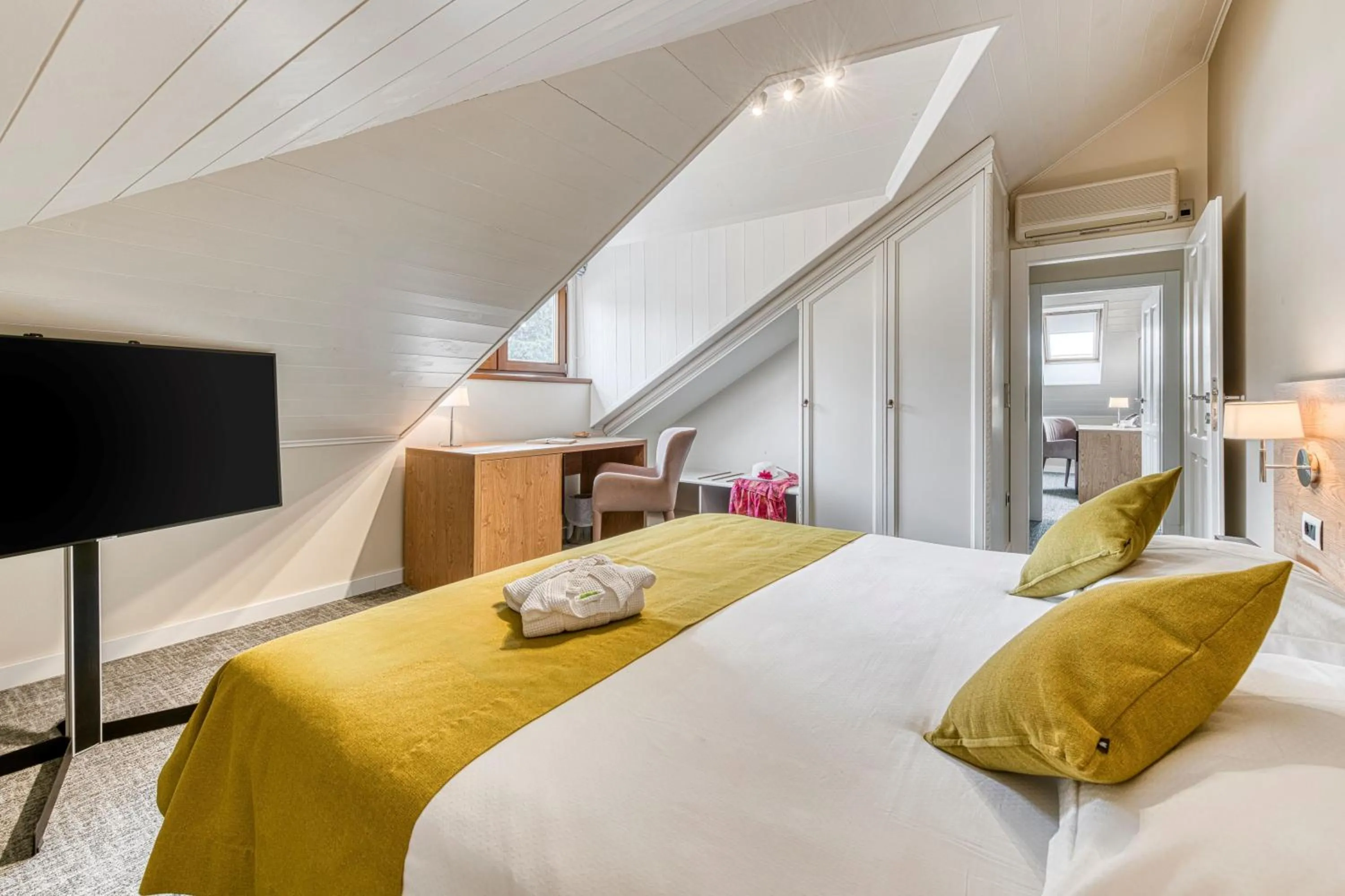 Bedroom, Bed in Boutique Villa Filaus