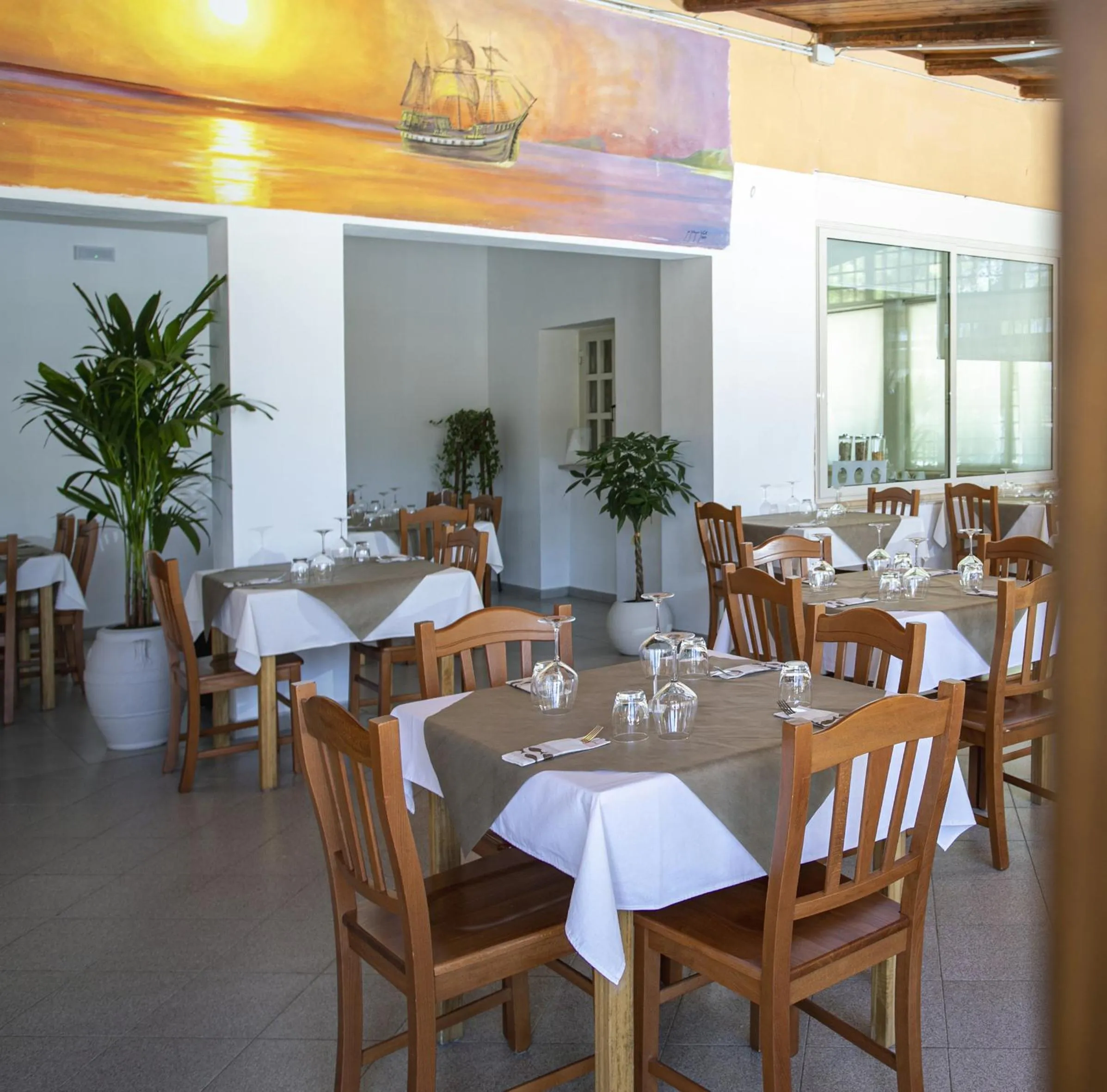 Restaurant/places to eat in Il Calabriano Residence