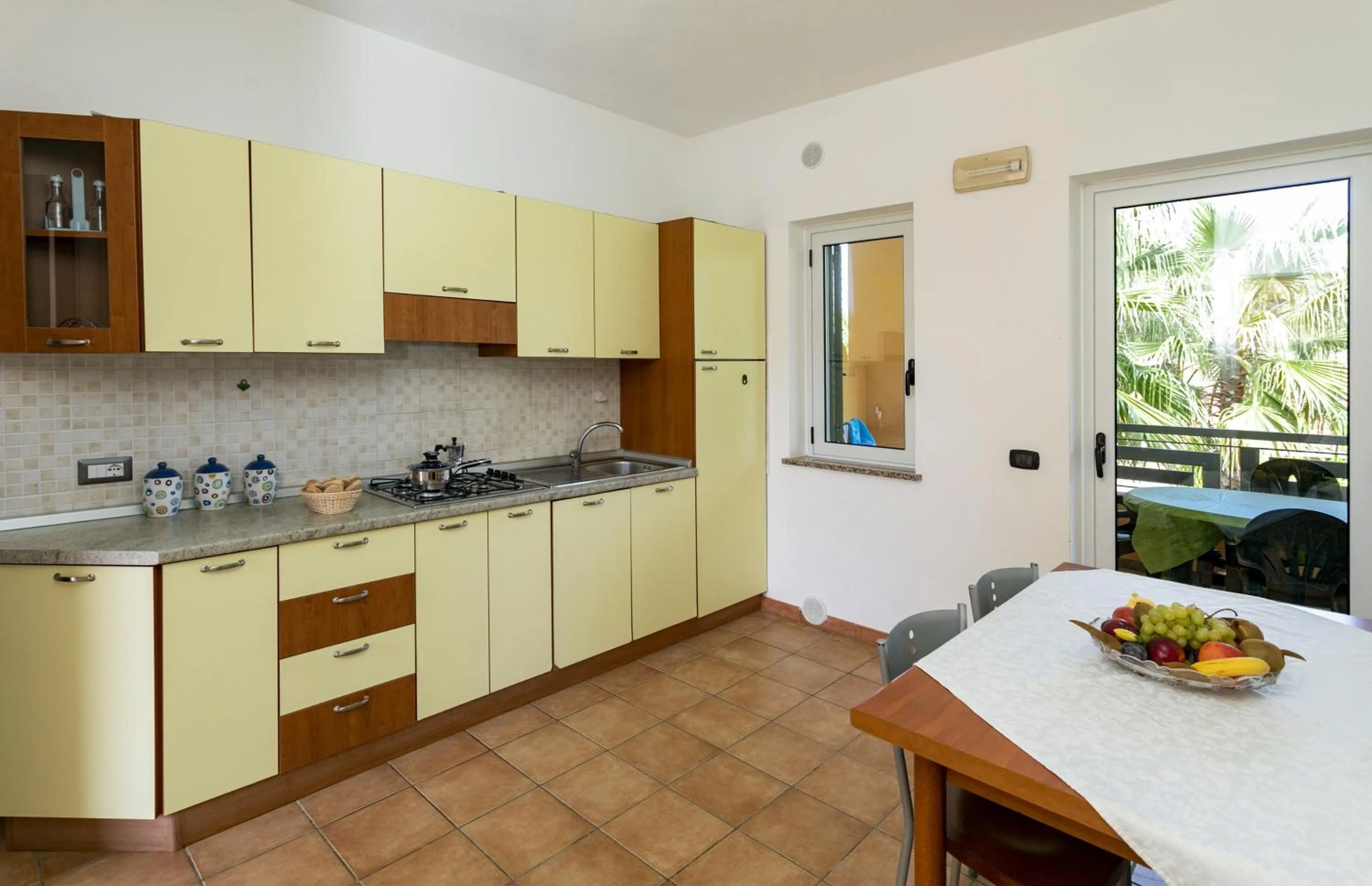 Kitchen or kitchenette in Il Calabriano Residence