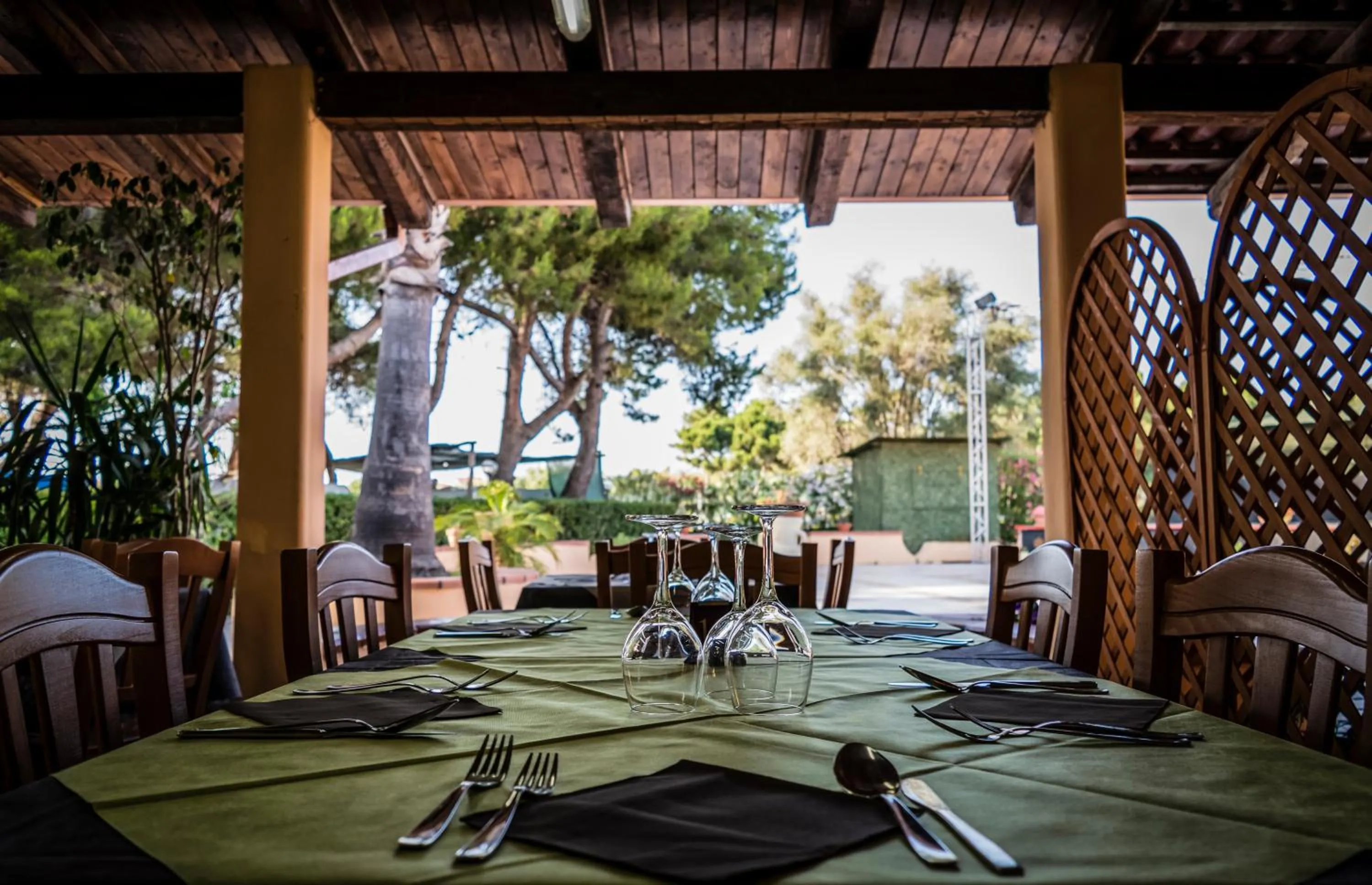 Restaurant/places to eat in Il Calabriano Residence