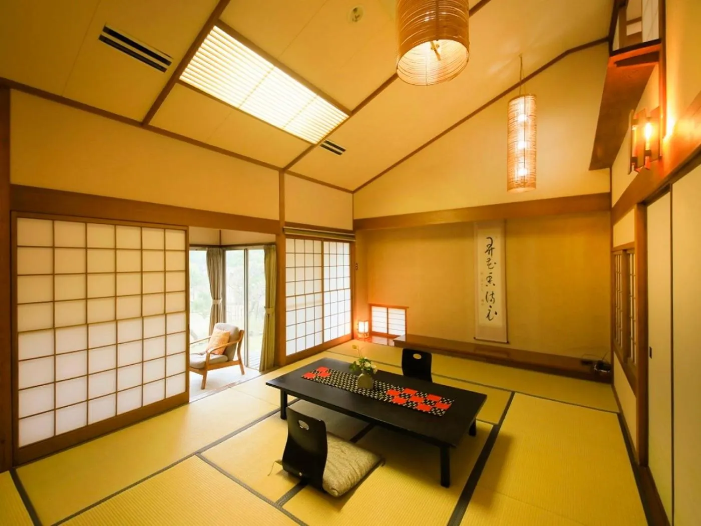 Photo of the whole room in Kaike Fuga