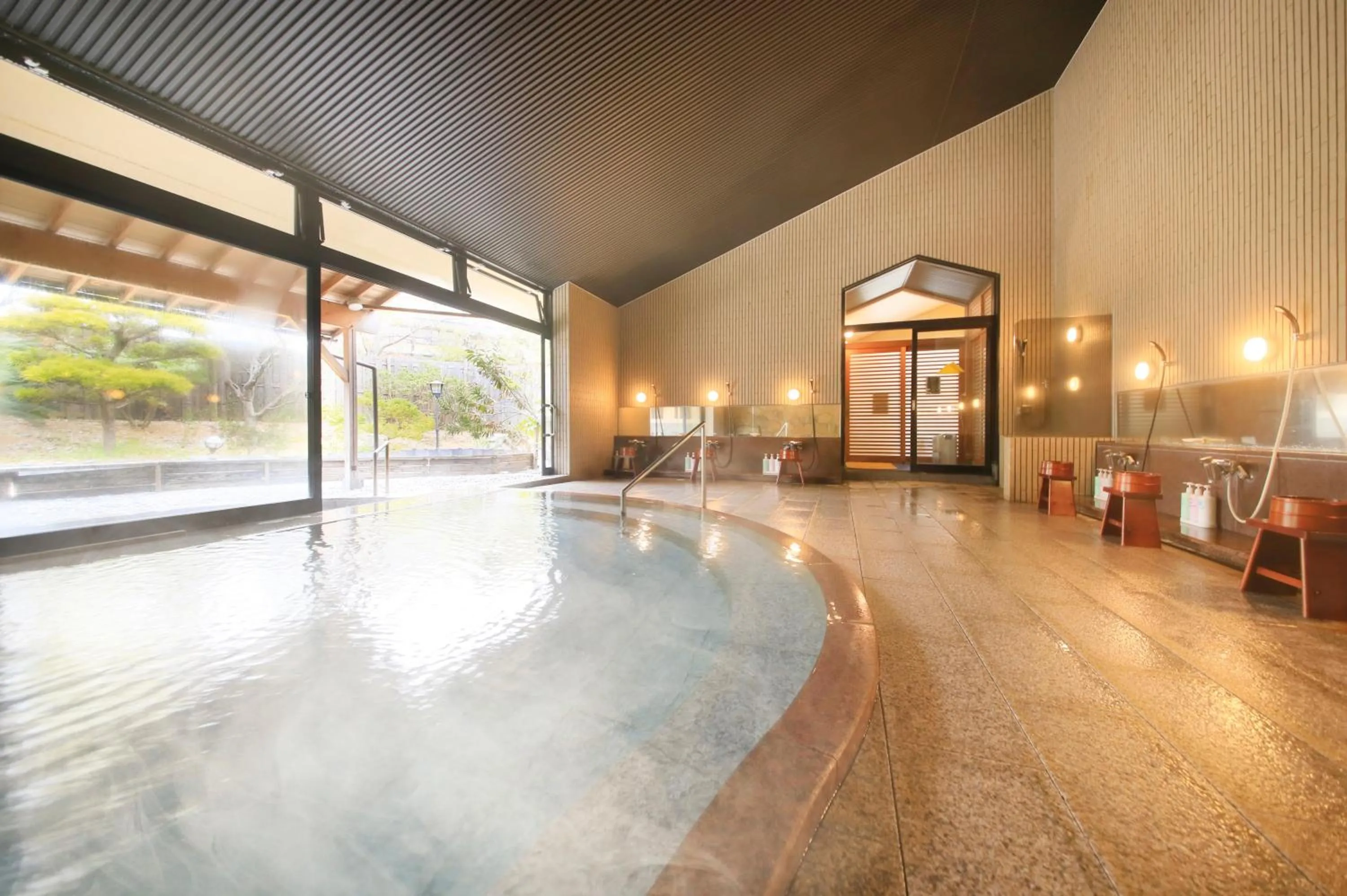 Hot Spring Bath in Kaike Fuga