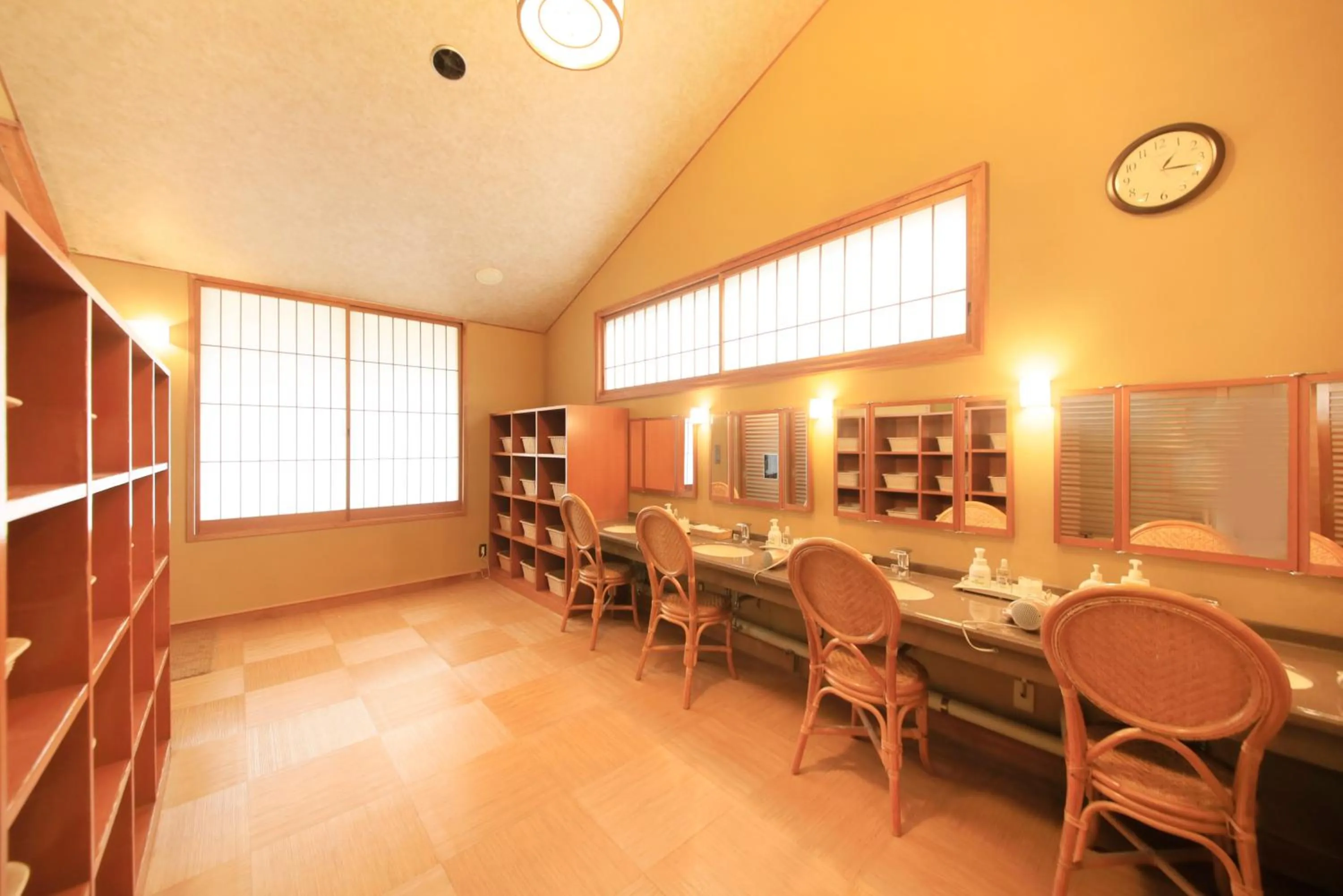 Area and facilities in Kaike Fuga