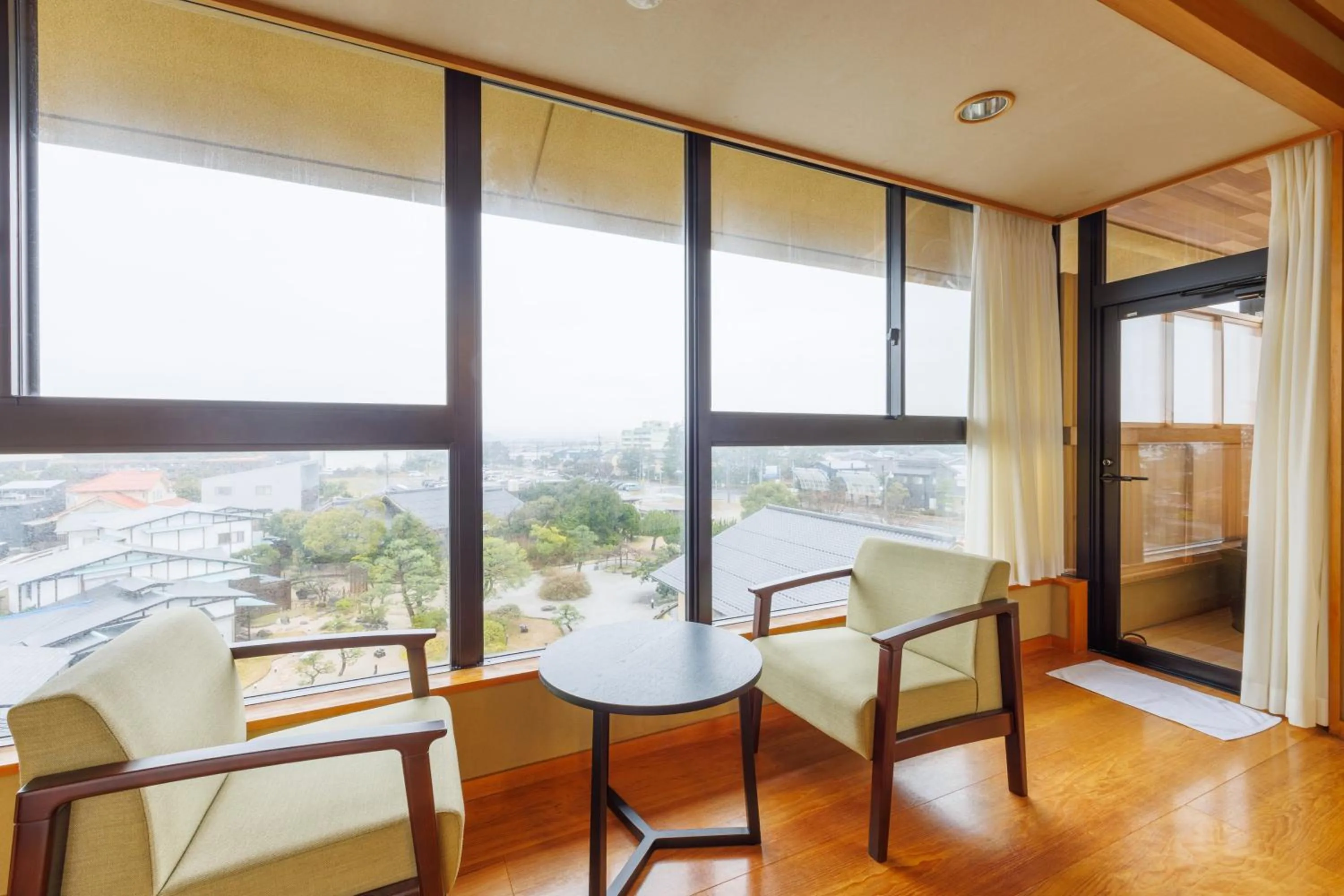 Photo of the whole room in Kaike Fuga