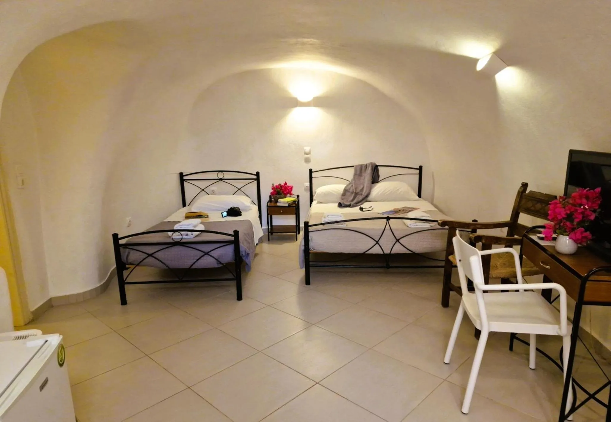 Photo of the whole room, Bed in Kykladonisia Traditional Settlement