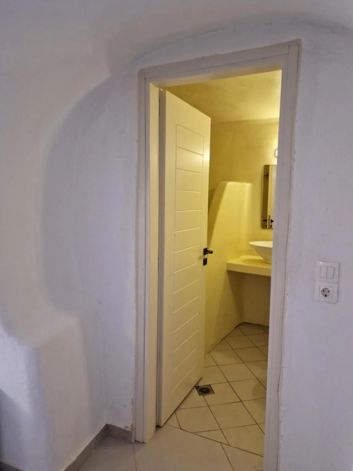 Bathroom in Kykladonisia Traditional Settlement