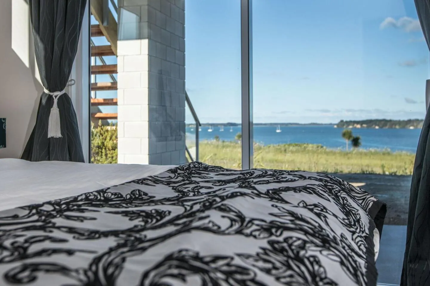 Sea view, Bed in Omokoroa Sea View Apartment