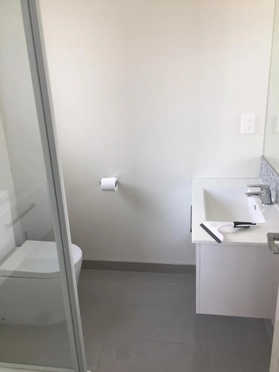 Toilet in Omokoroa Sea View Apartment