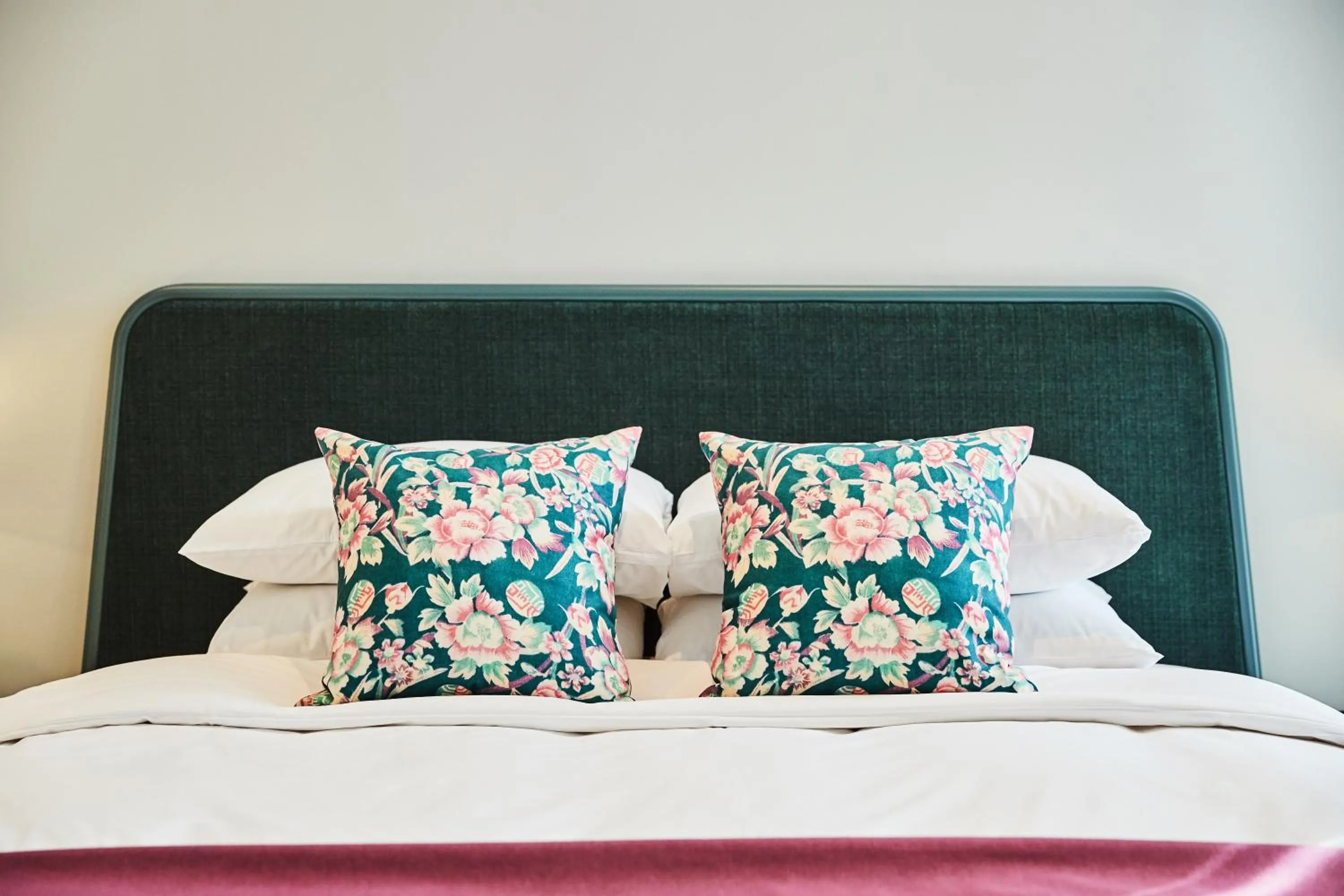 Bed in La Casa Hotel Seoul