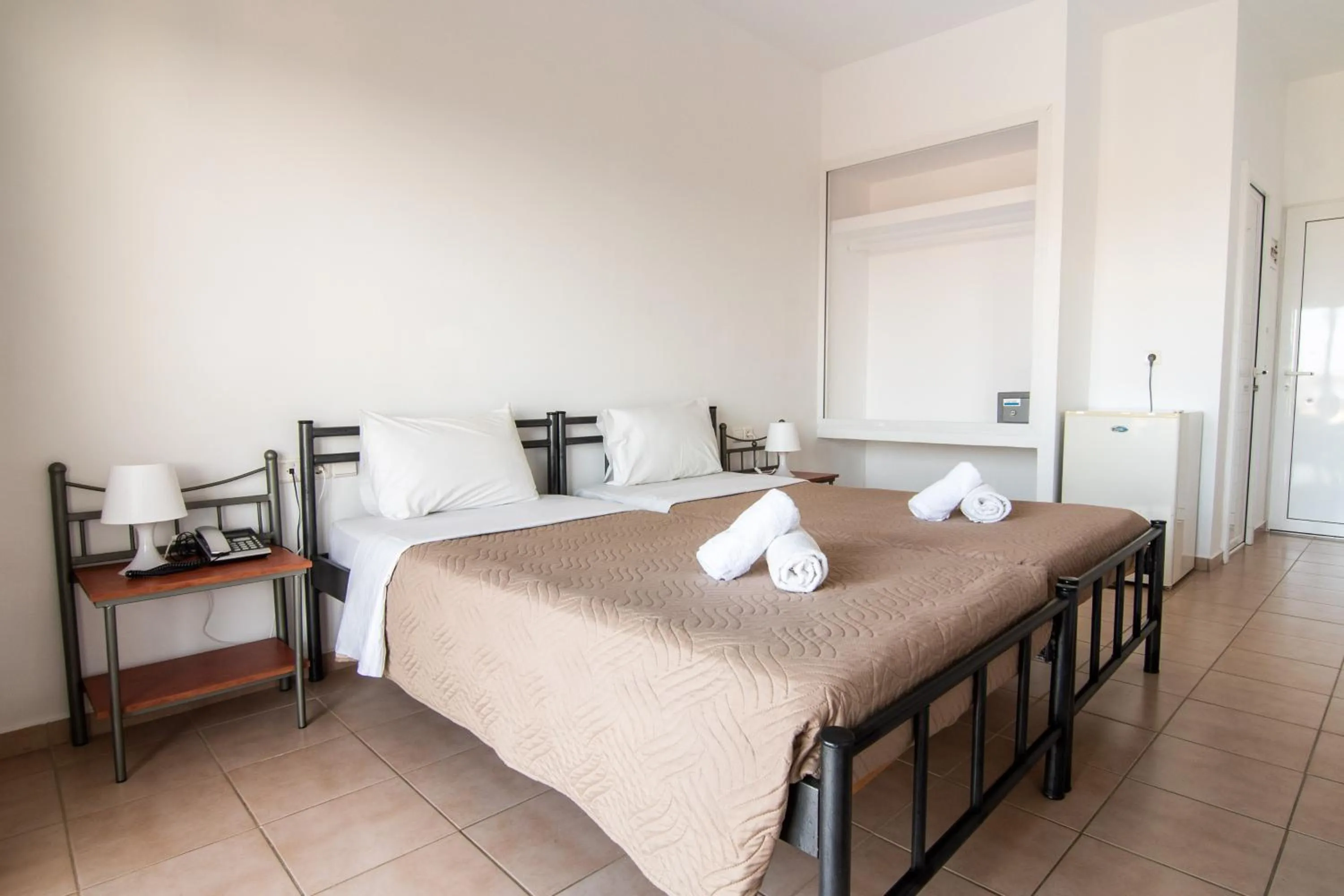 Family, Bed in Chrissy's Paradise