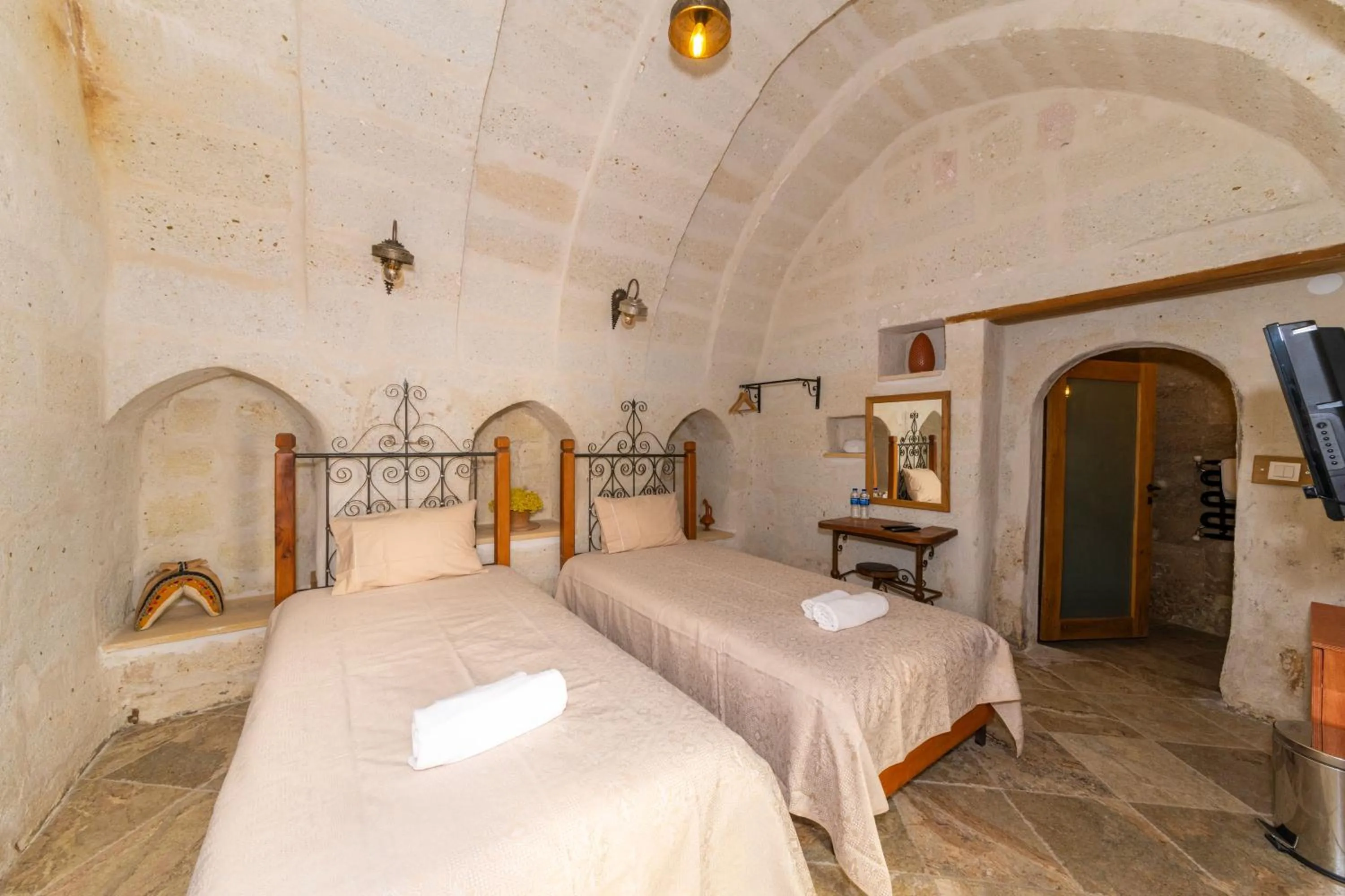 Bedroom, Bed in terracota hotel