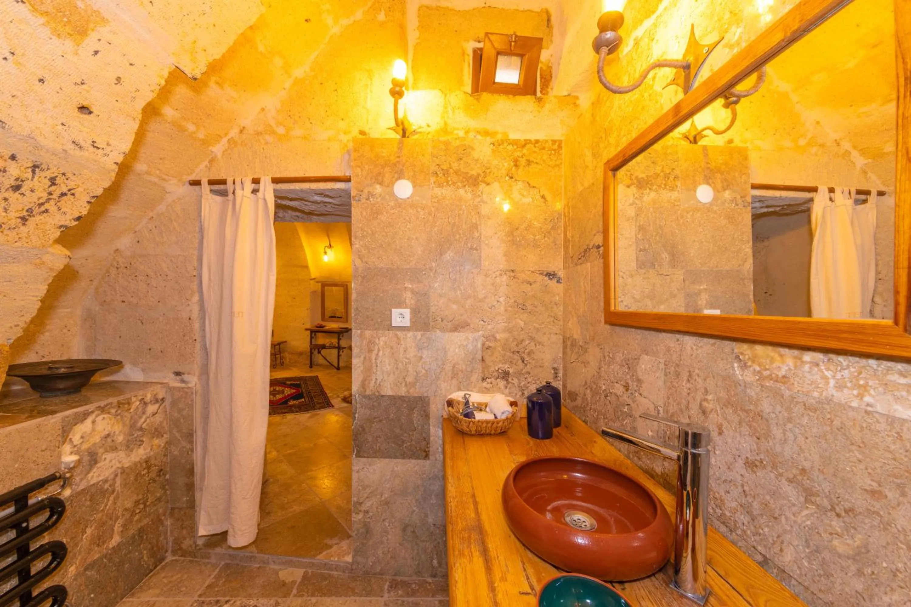 Toilet in terracota hotel