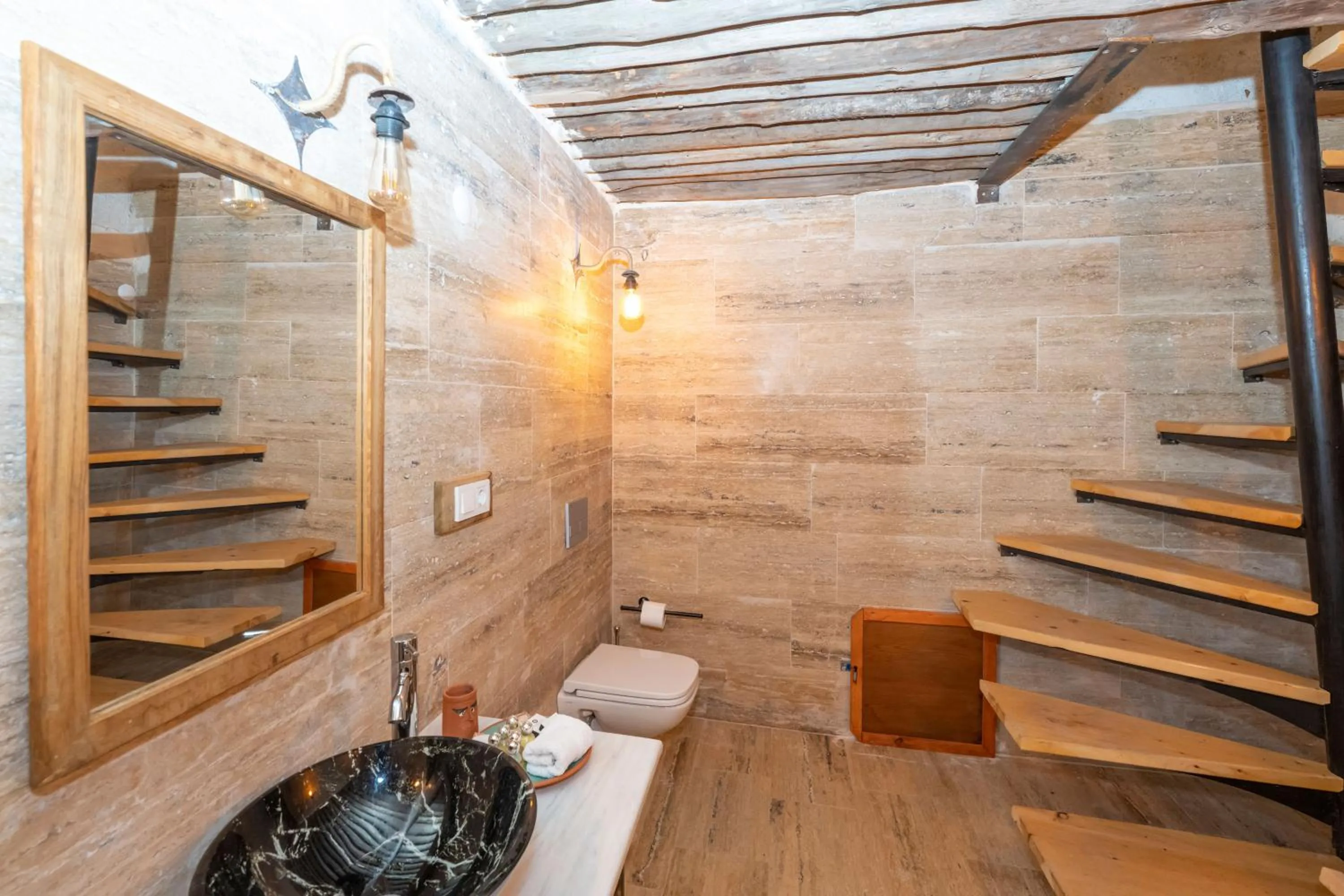 Toilet in terracota hotel