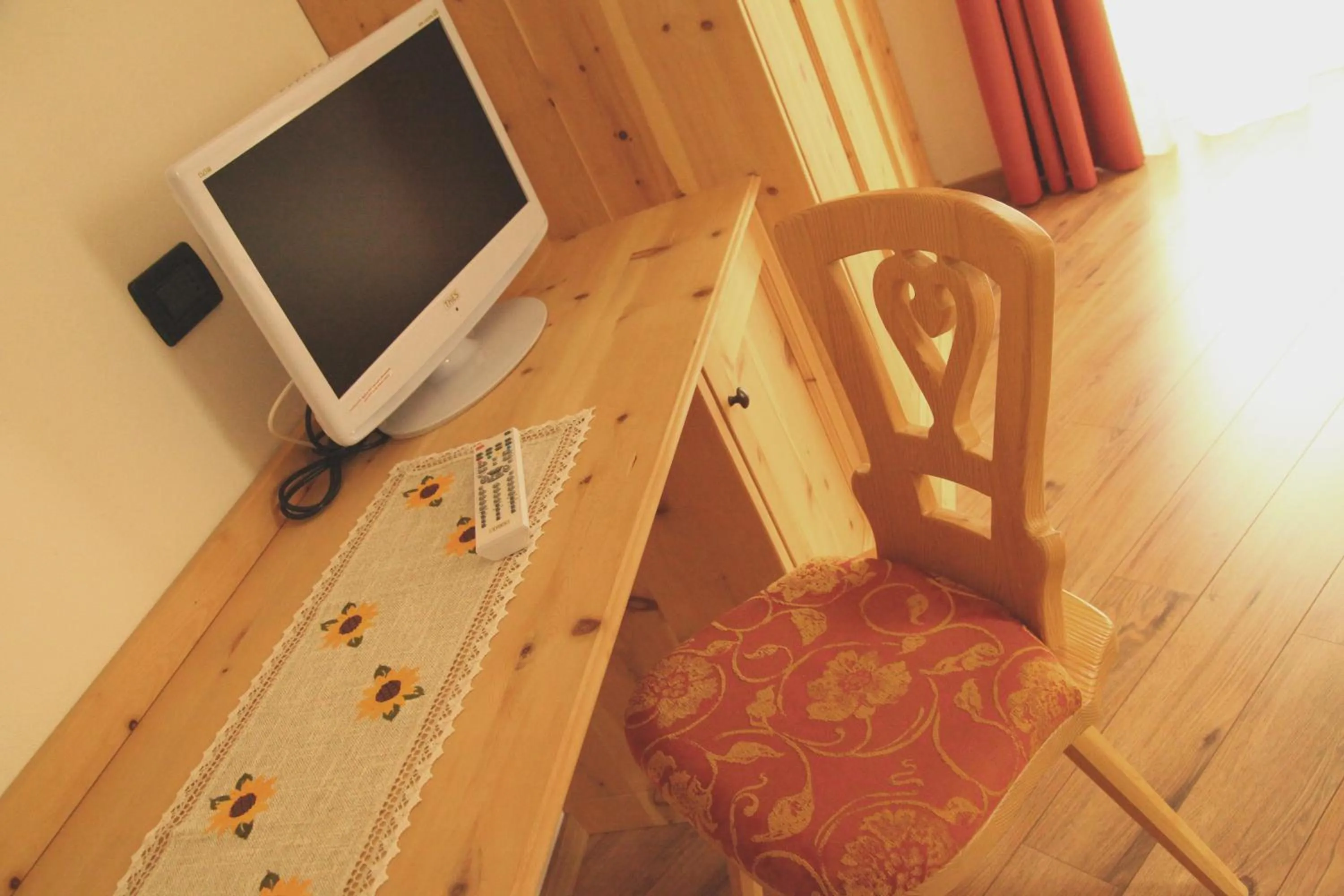 TV and multimedia in Garnì Prà Fiorì