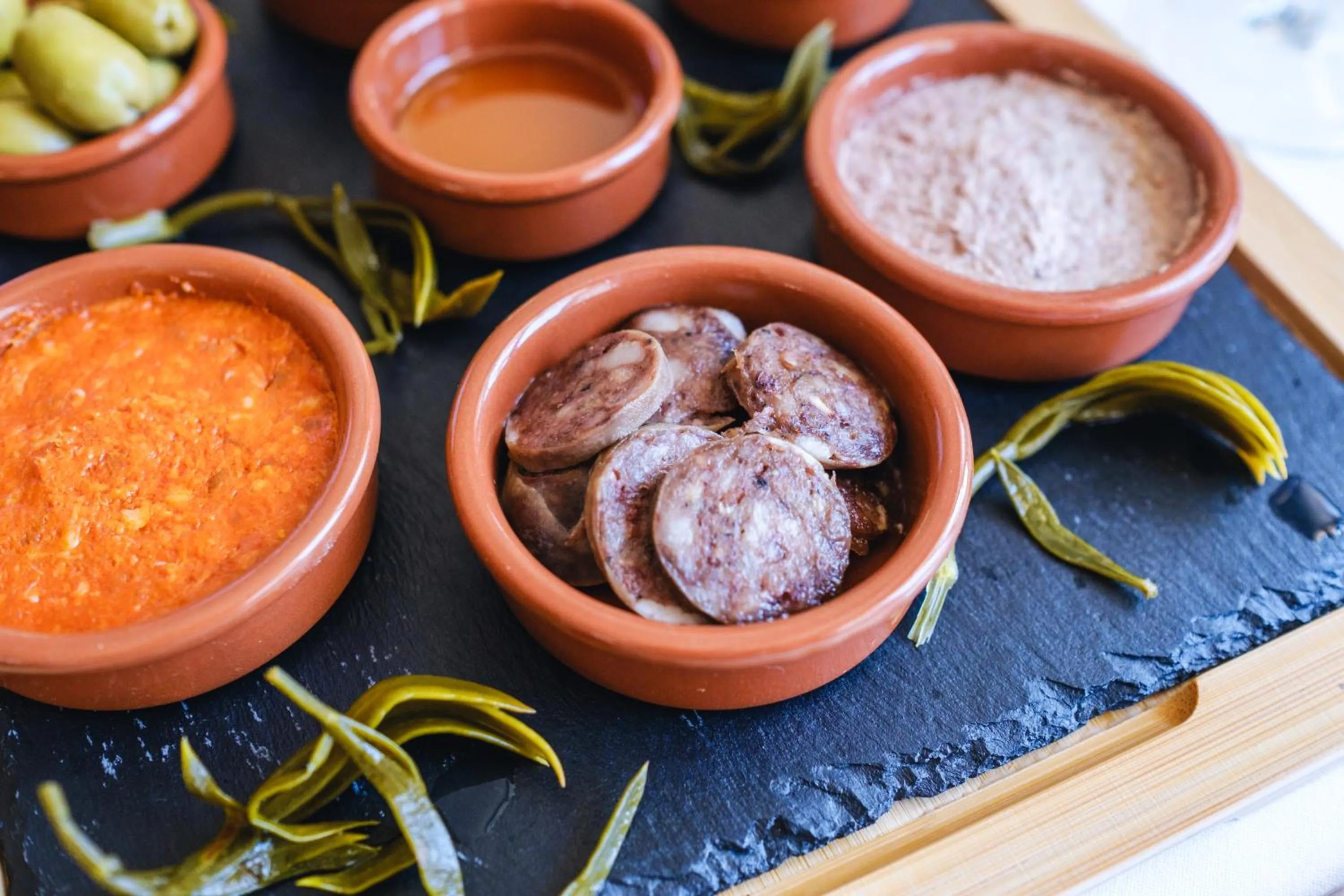 Restaurant/places to eat in Hotel Ciutat Jardi