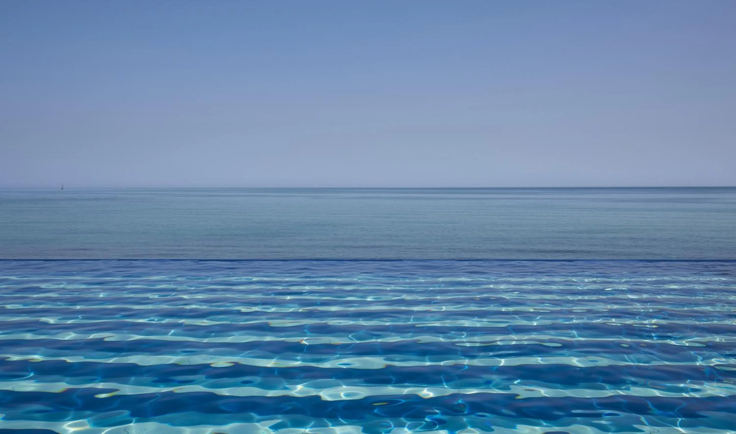 Swimming pool in I Resort Beach Hotel & Spa