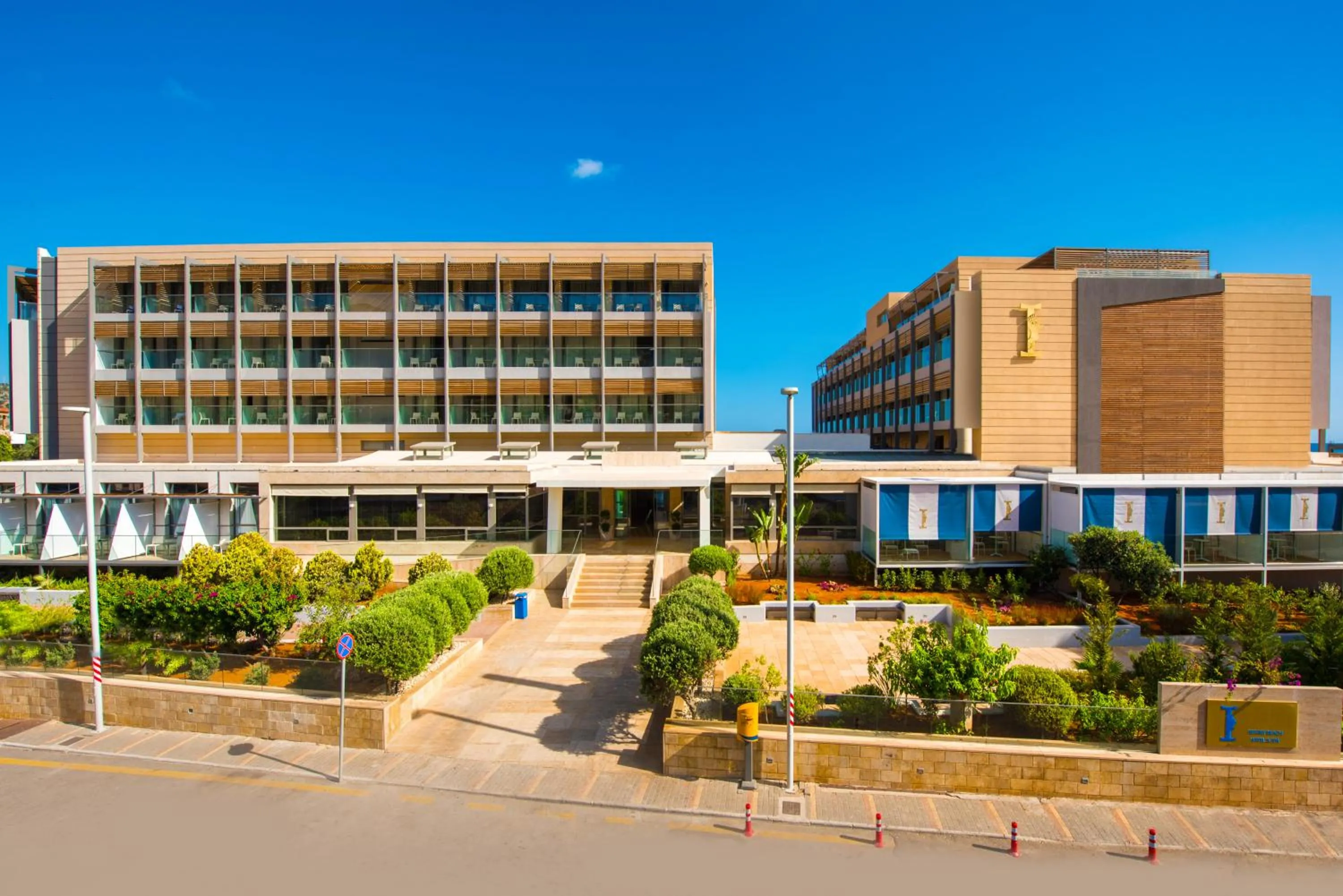 Property building in I Resort Beach Hotel & Spa