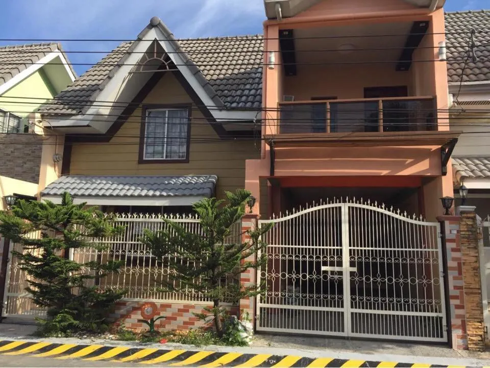 Lemon Transient House