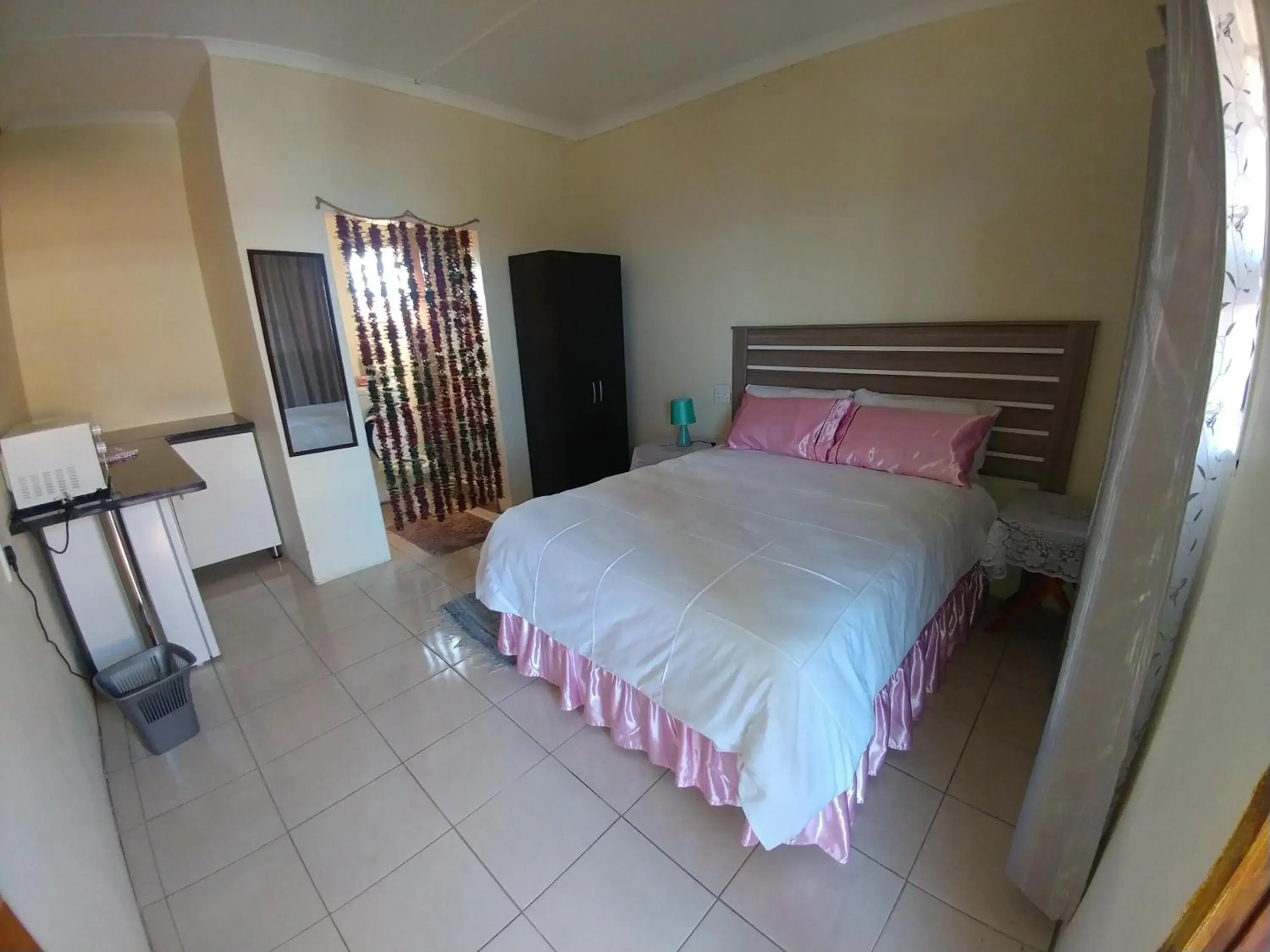 Double Room in Hillside View Guesthouse Double Room in Hillside View Guesthouse