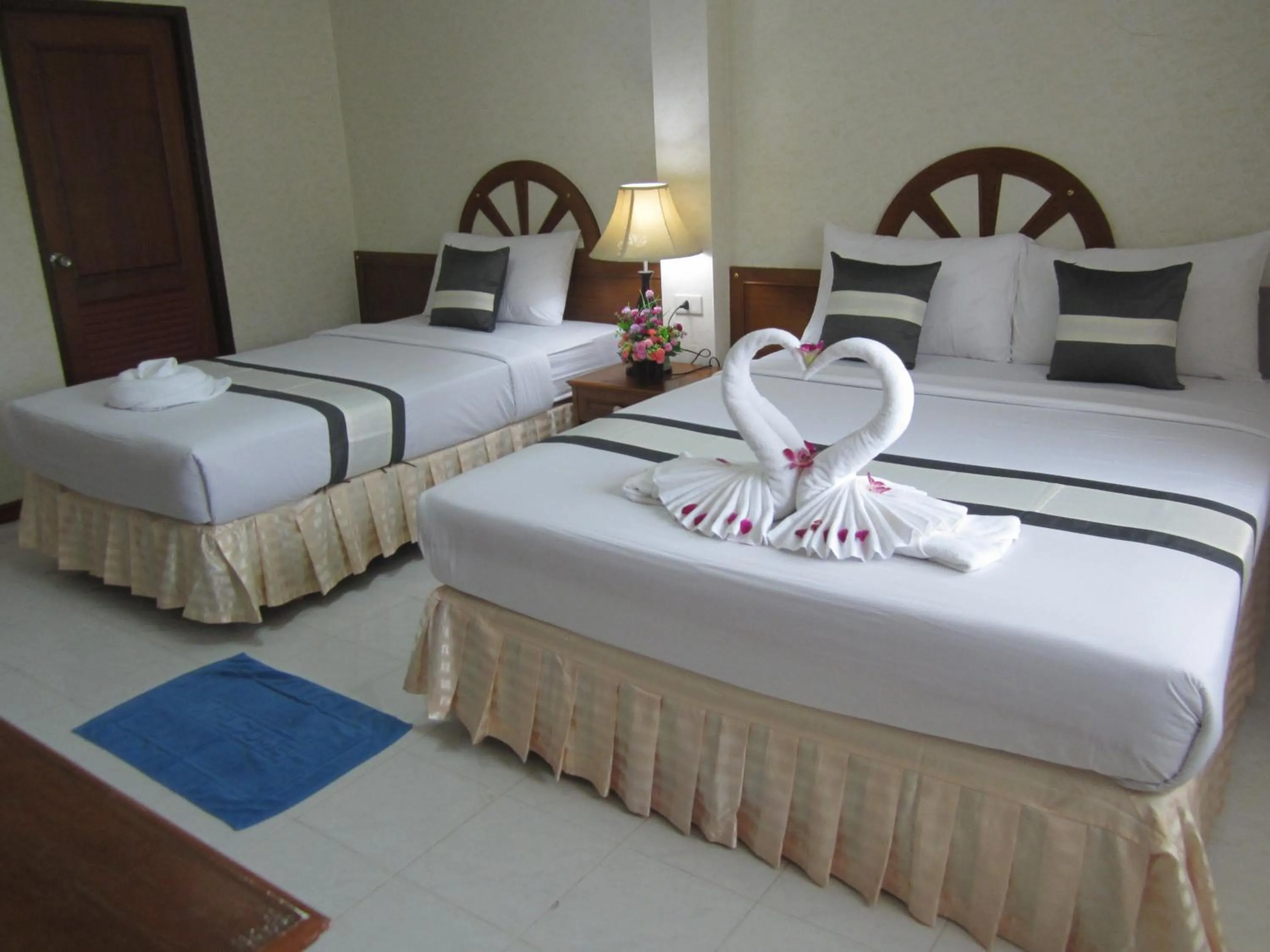 Bed in Natacha Hotel