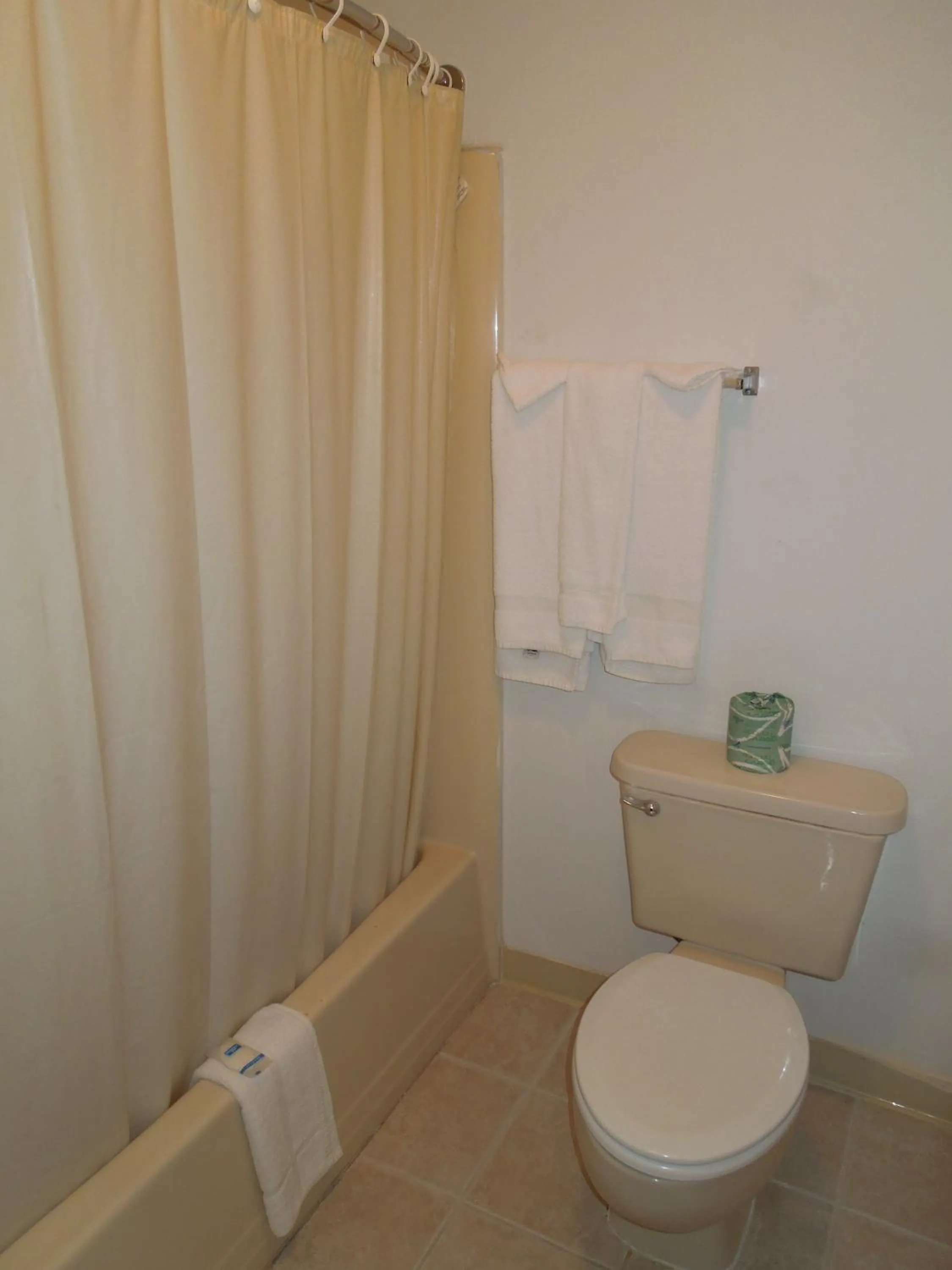 Bathroom in Tourist Inn