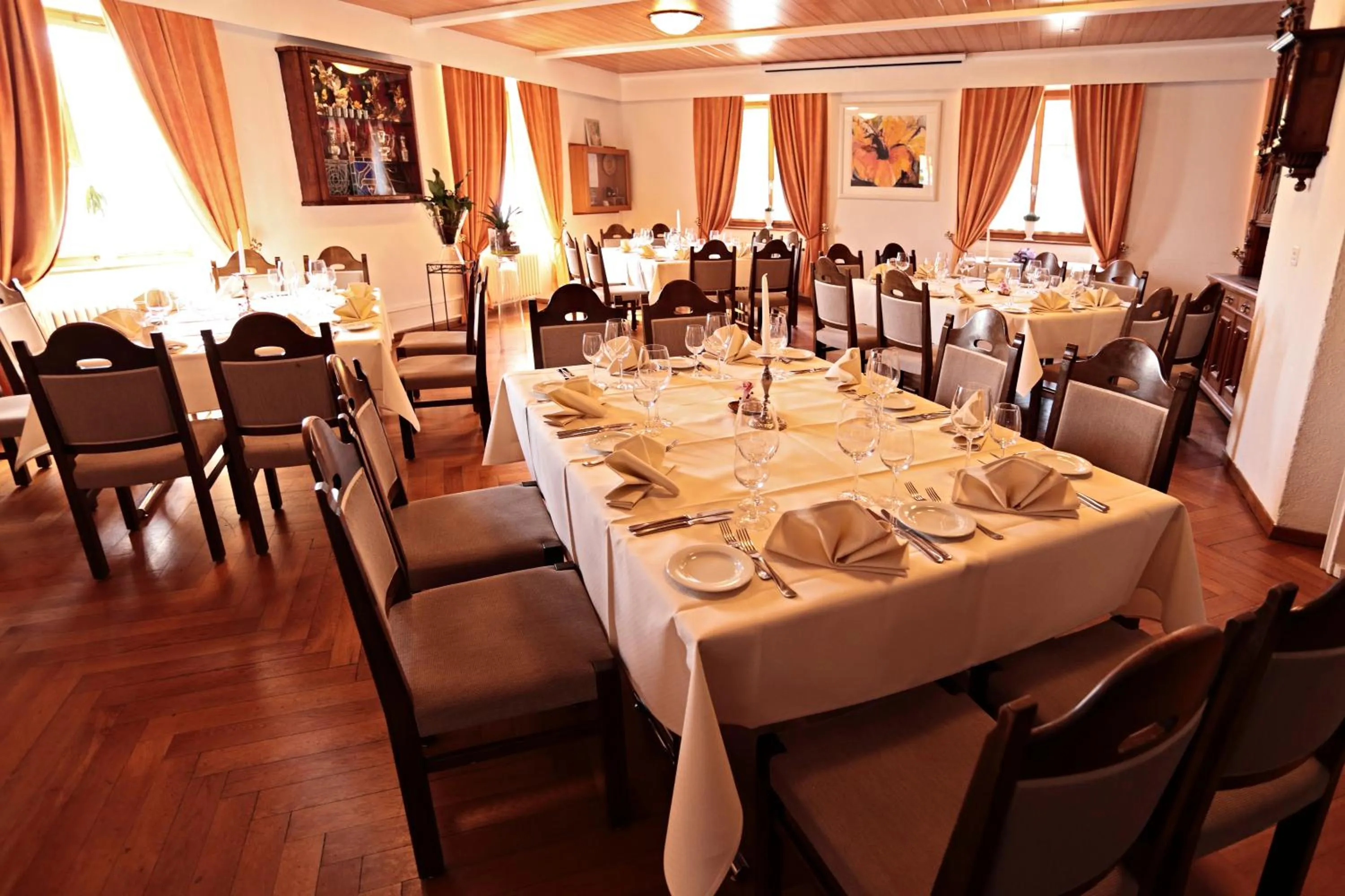 Restaurant/places to eat in Gasthof National