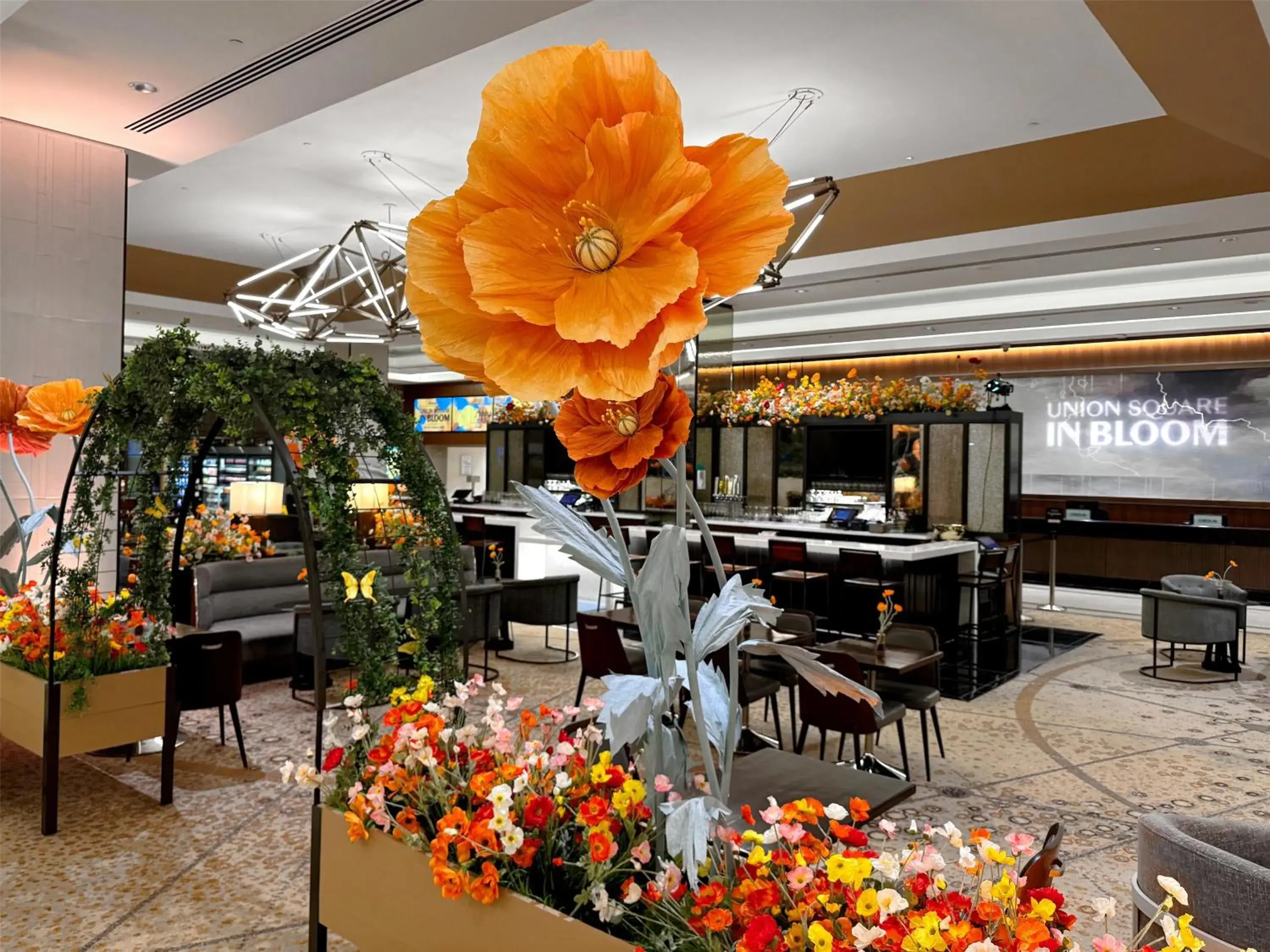 Lounge or bar in Hilton San Francisco Union Square Lounge or bar in Hilton San Francisco Union Square