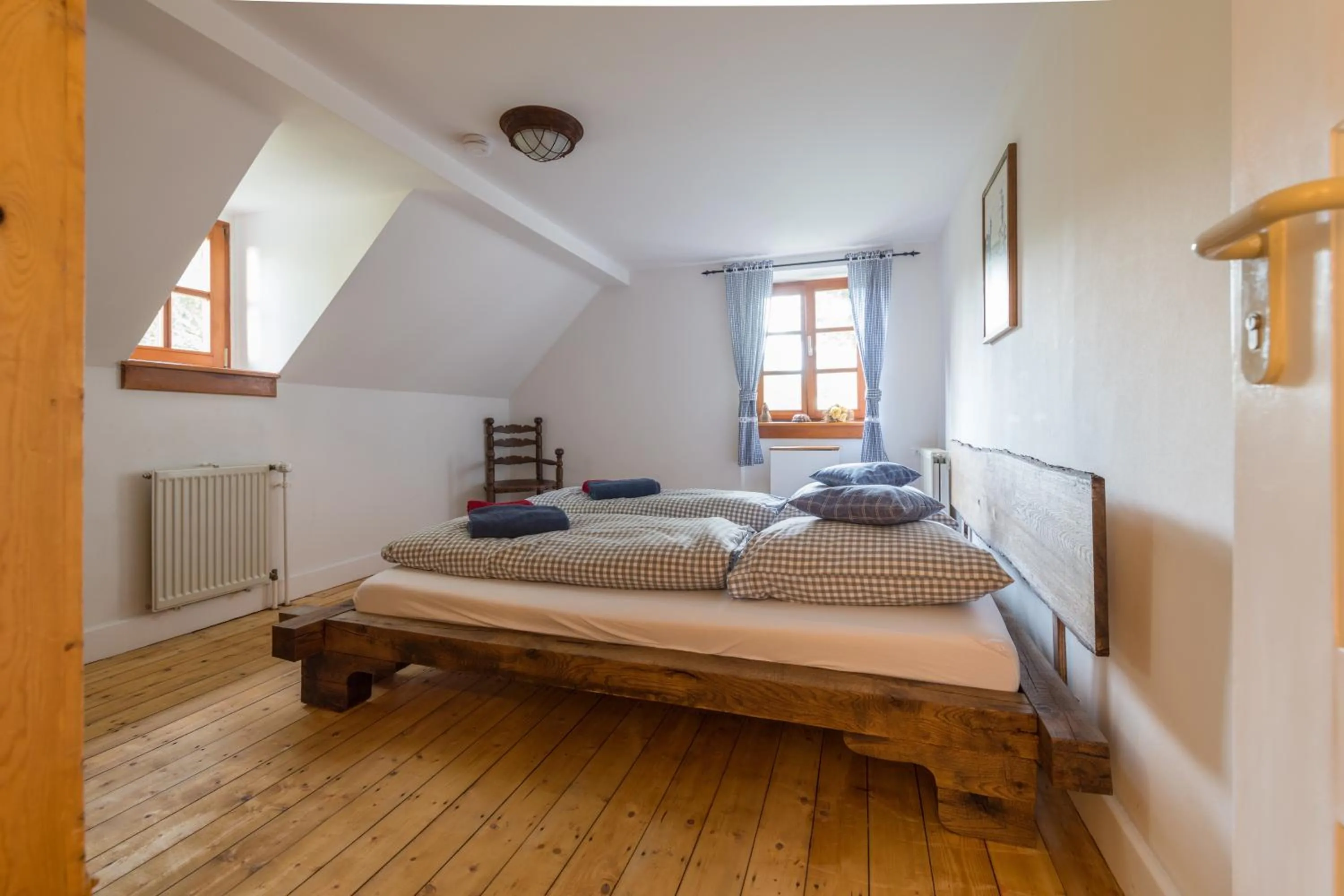 Bedroom, Bed in Schloß Auerbach Kleine Ferienwohnung