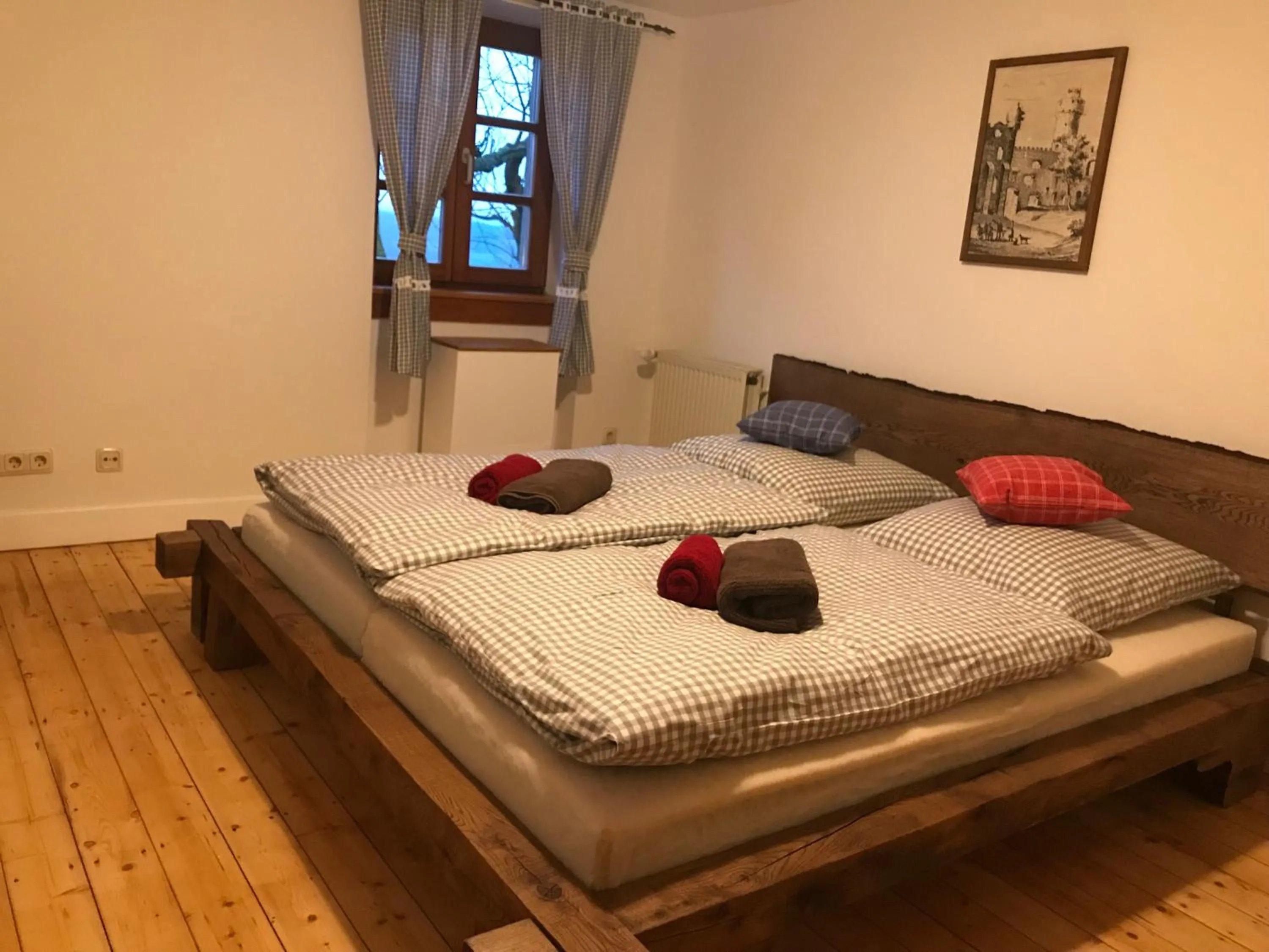 Bedroom, Bed in Schloß Auerbach Kleine Ferienwohnung