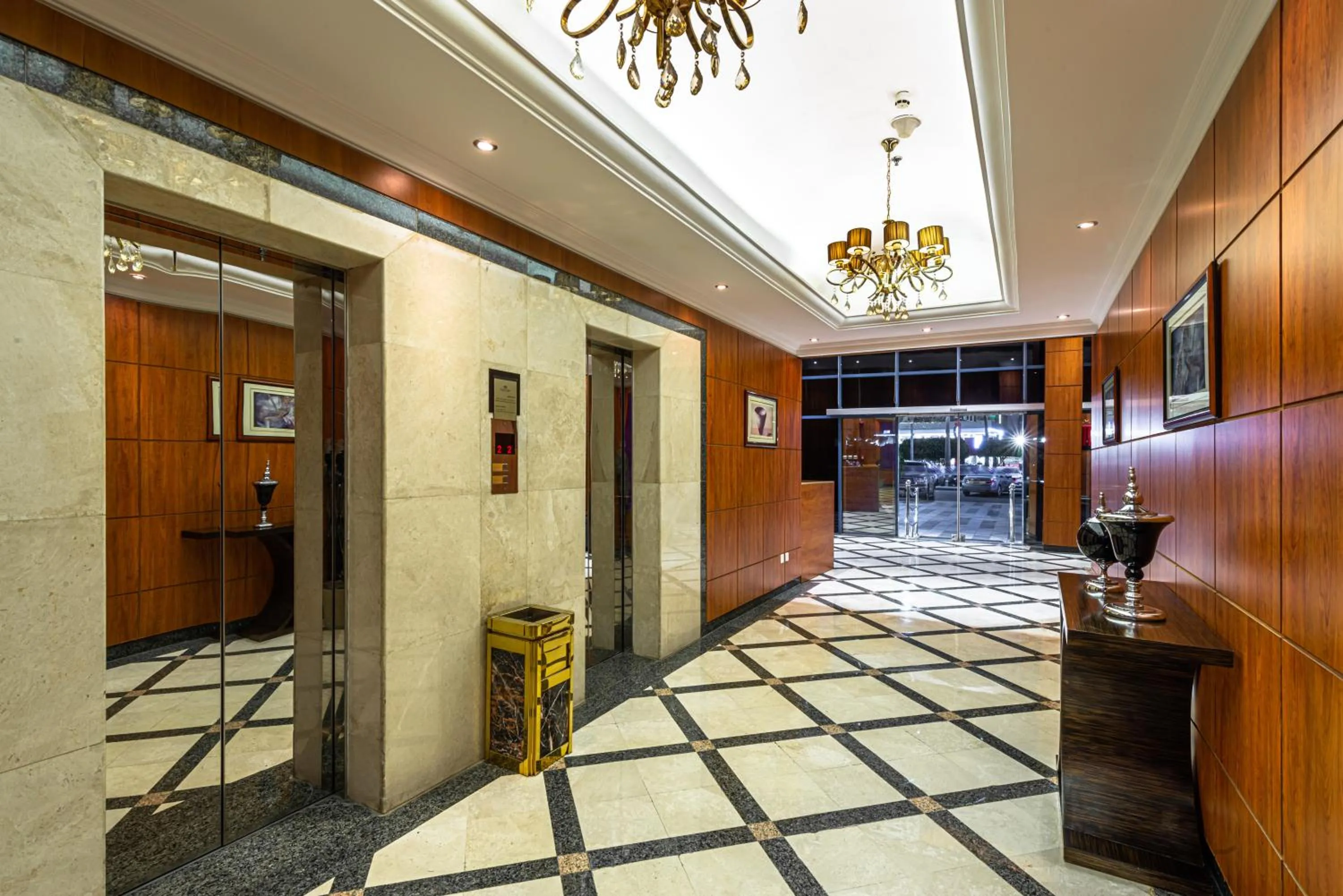 elevator in Boudl Abha