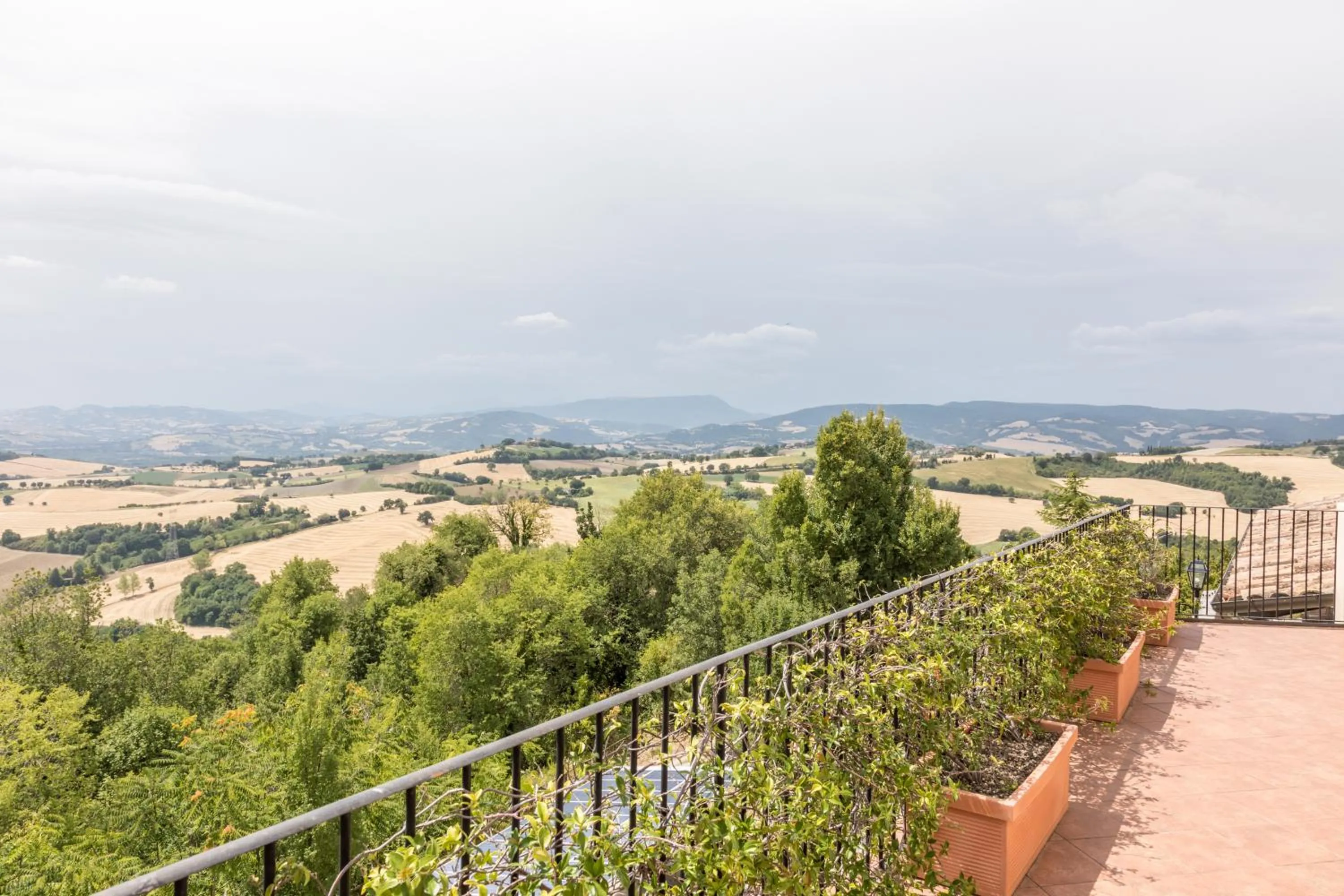 Property building in Casa Oliva borgo del Benessere delle Marche