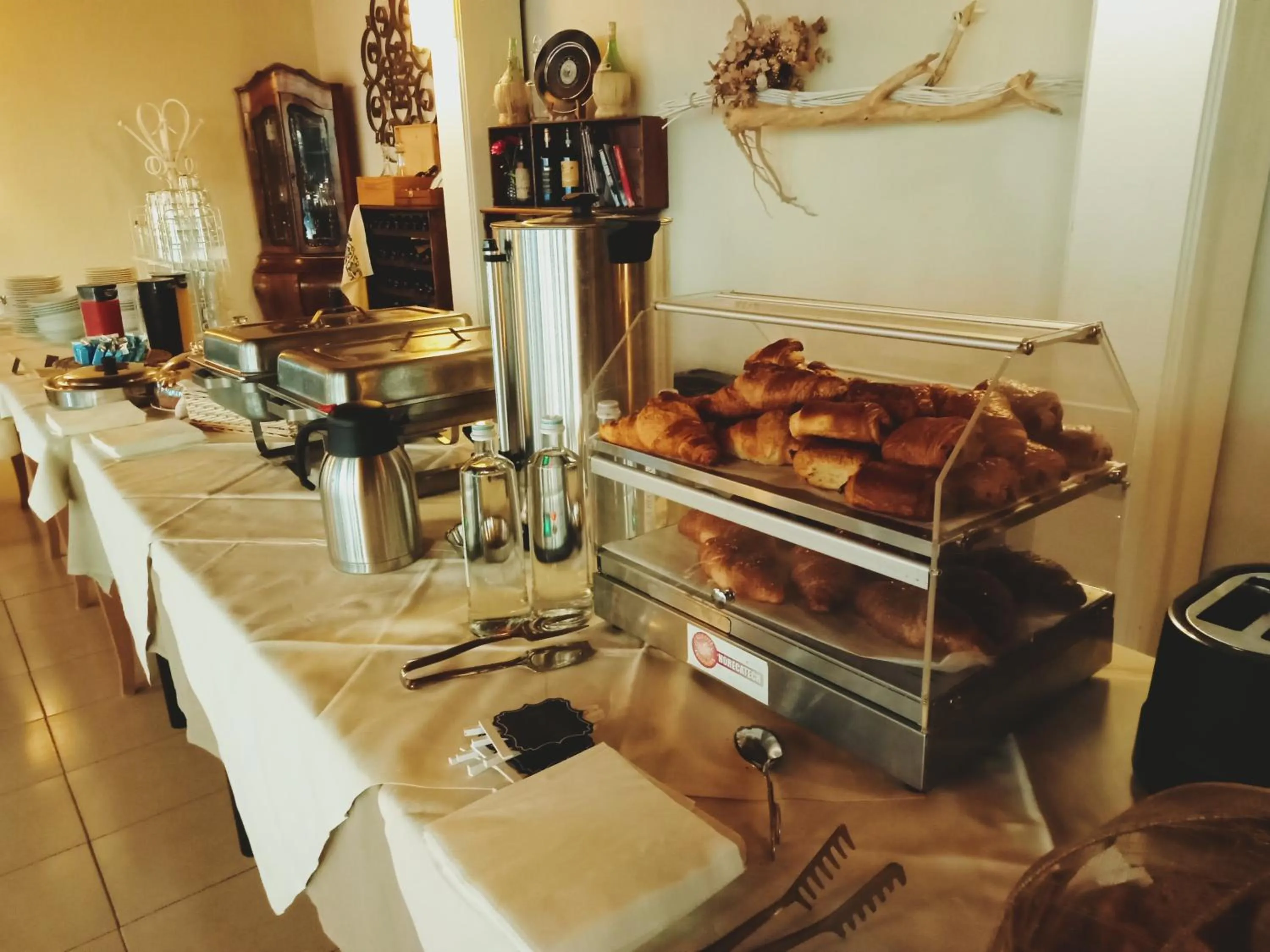 Restaurant/places to eat in Casa Oliva borgo del Benessere delle Marche