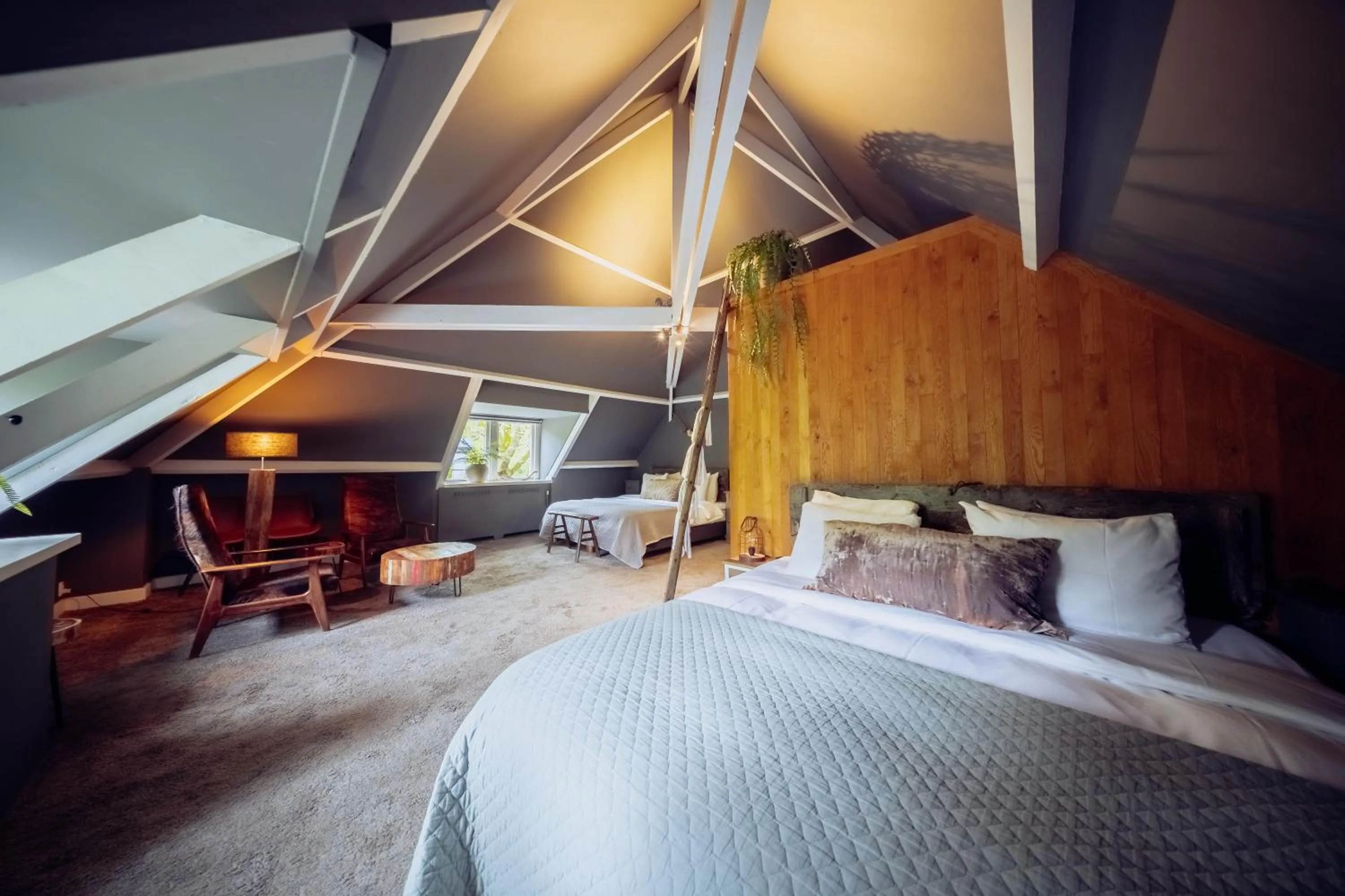 Bed in Hotel & Restaurant Meneer Van Eijck